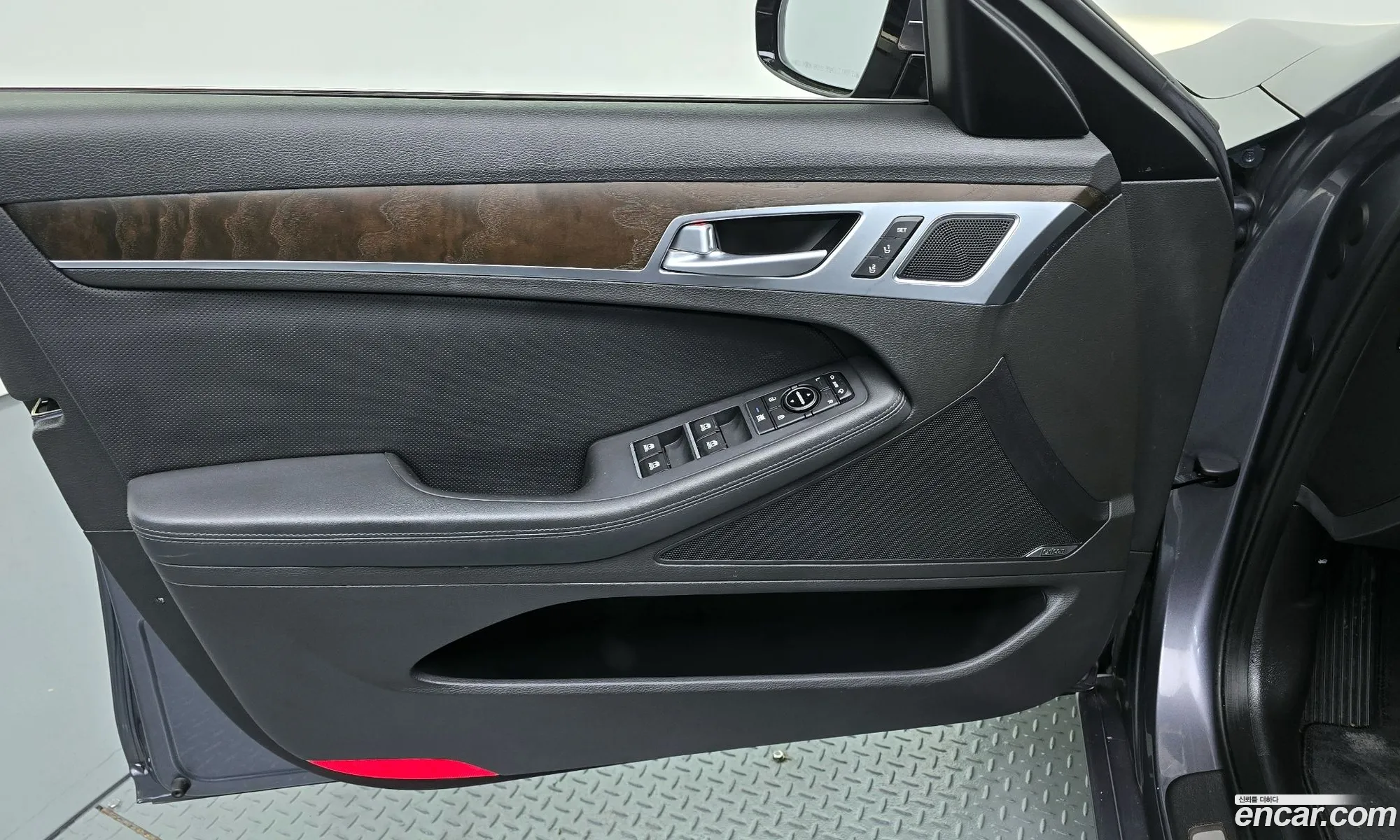 Hyundai Genesis DH 2015 — 7