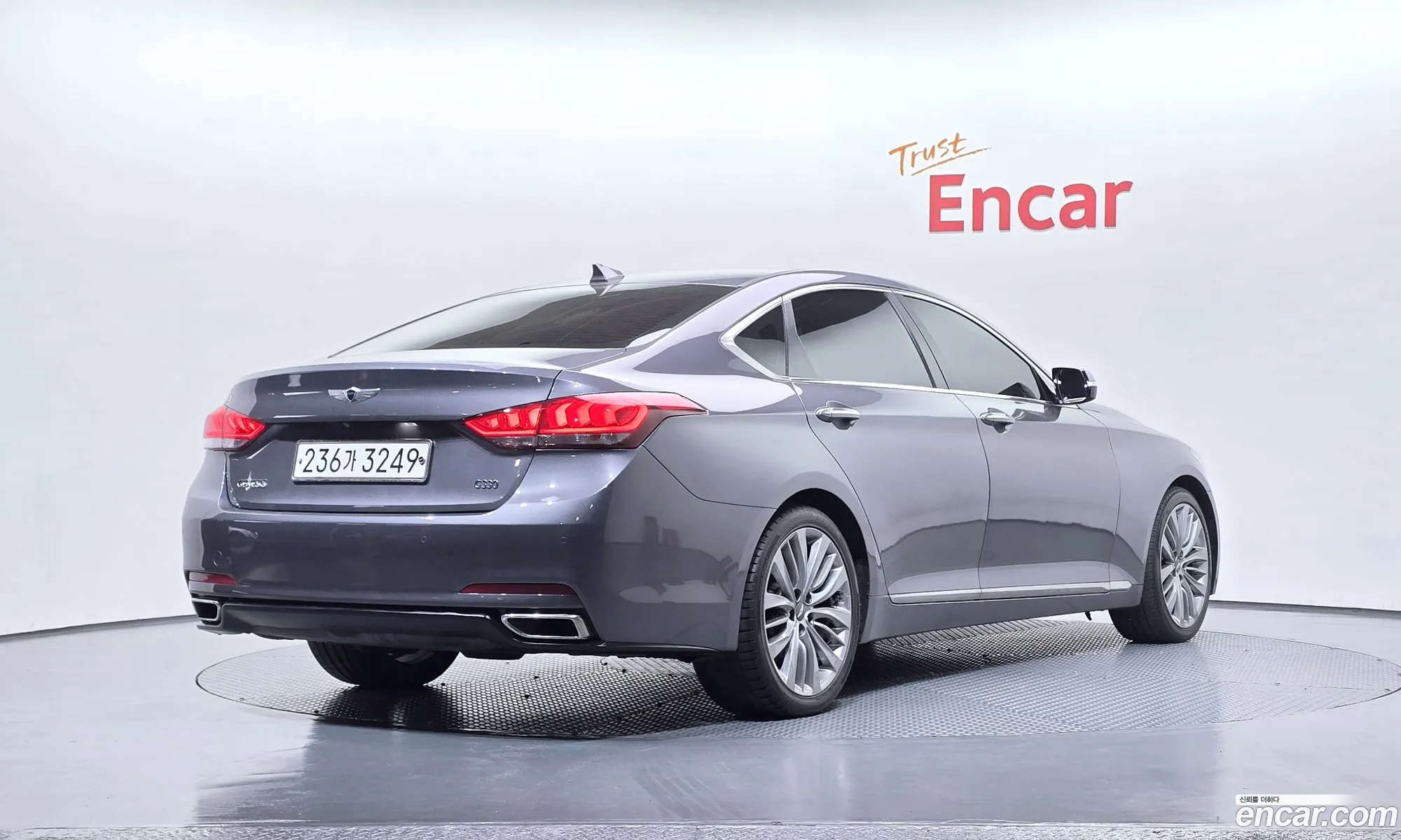 Hyundai Genesis DH 2015 — 16