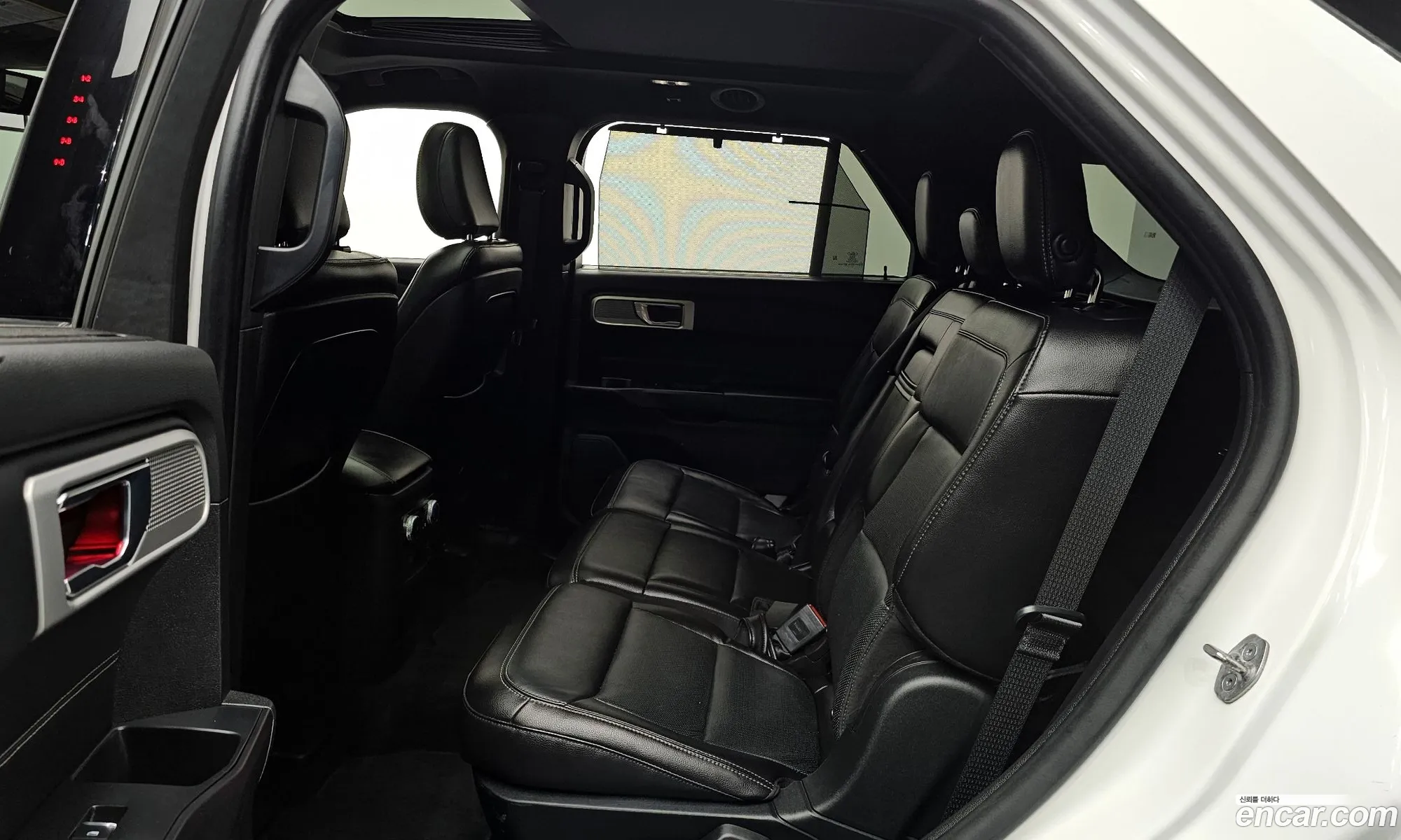 Ford Explorer 6th Gen 2019 1FMSK8FH7LGA73422 — 7