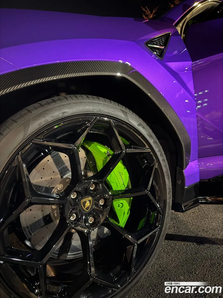 Lamborghini Urus 2024 — 9