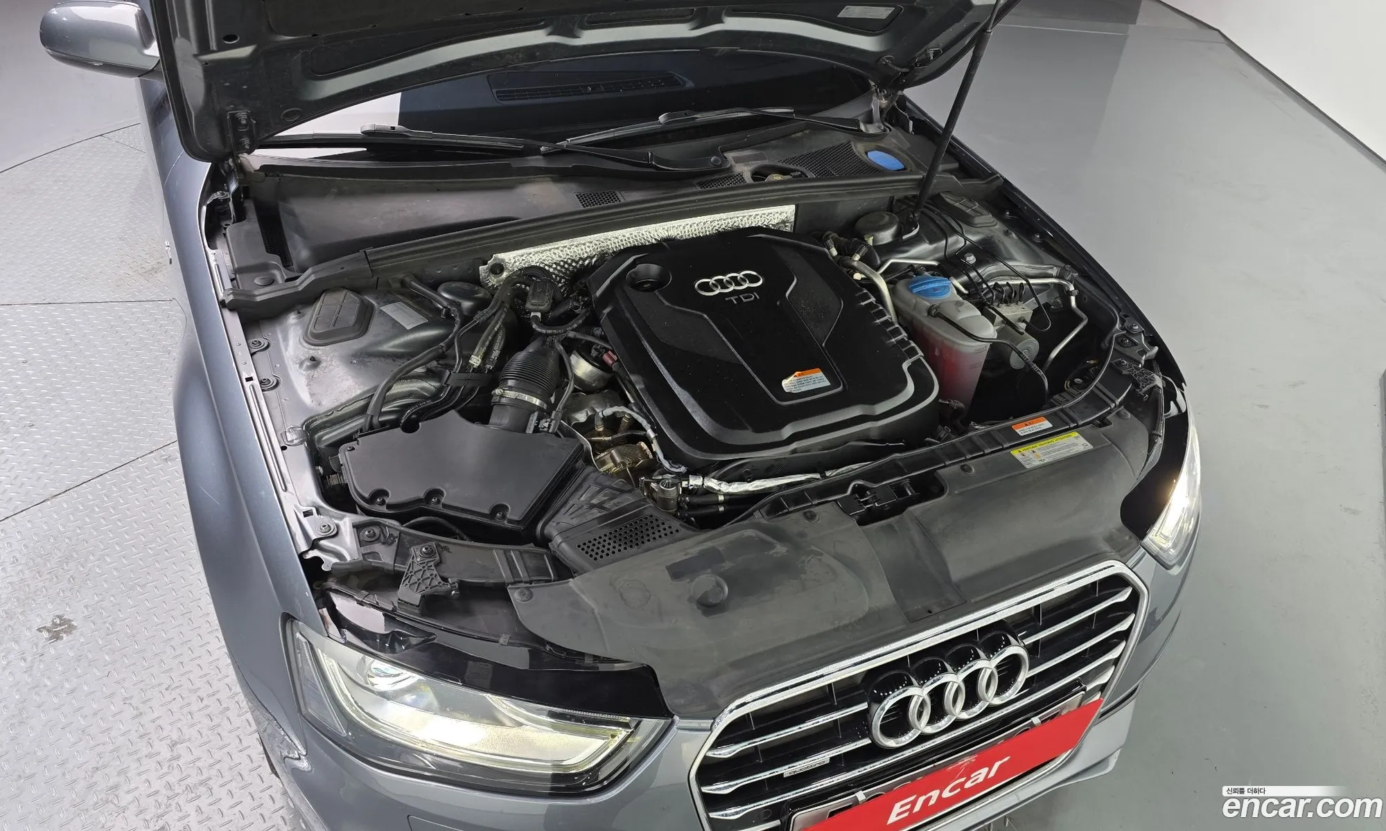 Audi A4 2015 WAUZZZ8K0GA011587 — 17