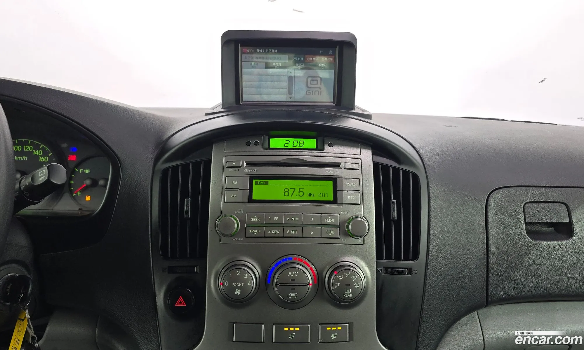Hyundai Grand Starex 2014 — 9