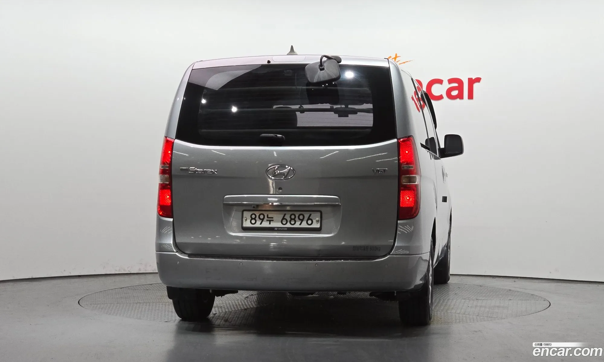 Hyundai Grand Starex 2014 — 17