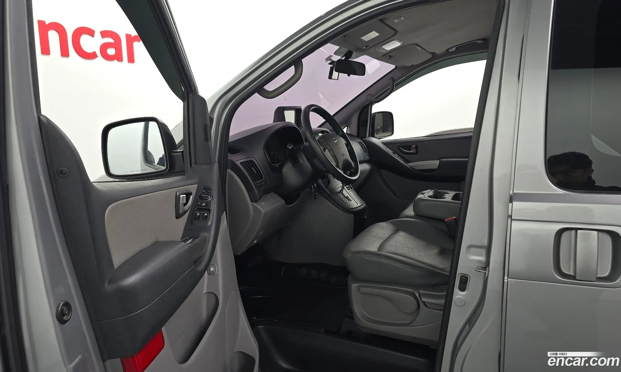 Hyundai Grand Starex 2014 — 20