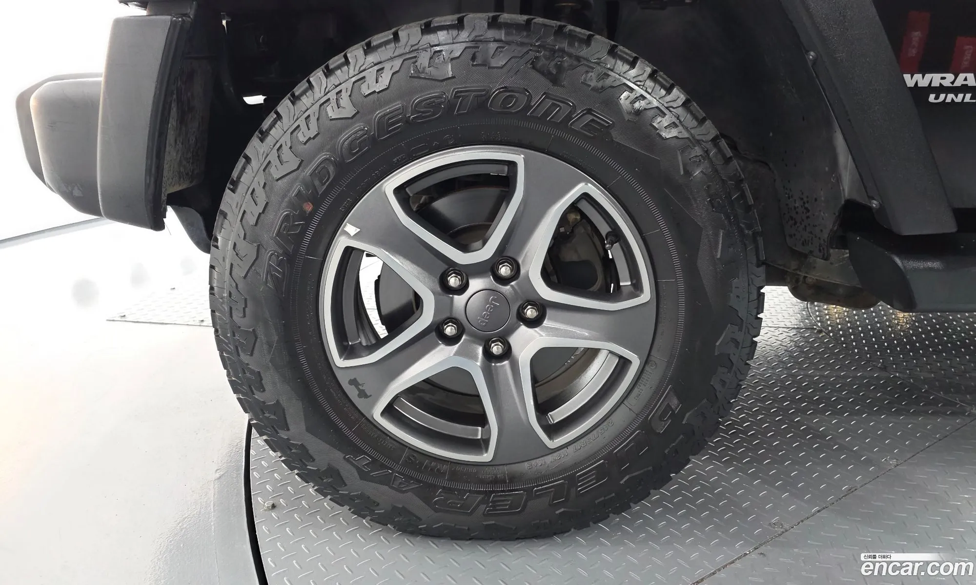 Jeep Wrangler 2013 — 17