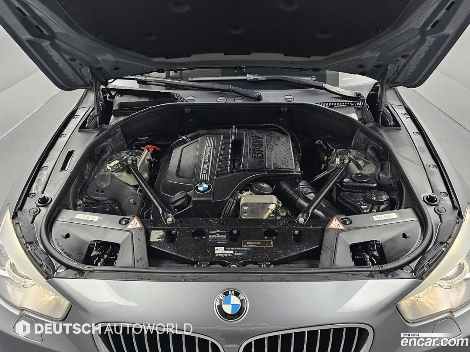 BMW 5 Series GT 2011 — 14