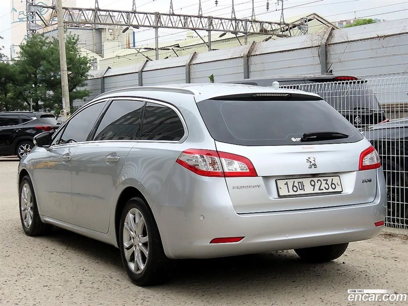 Peugeot 508 SW 2015 — 12