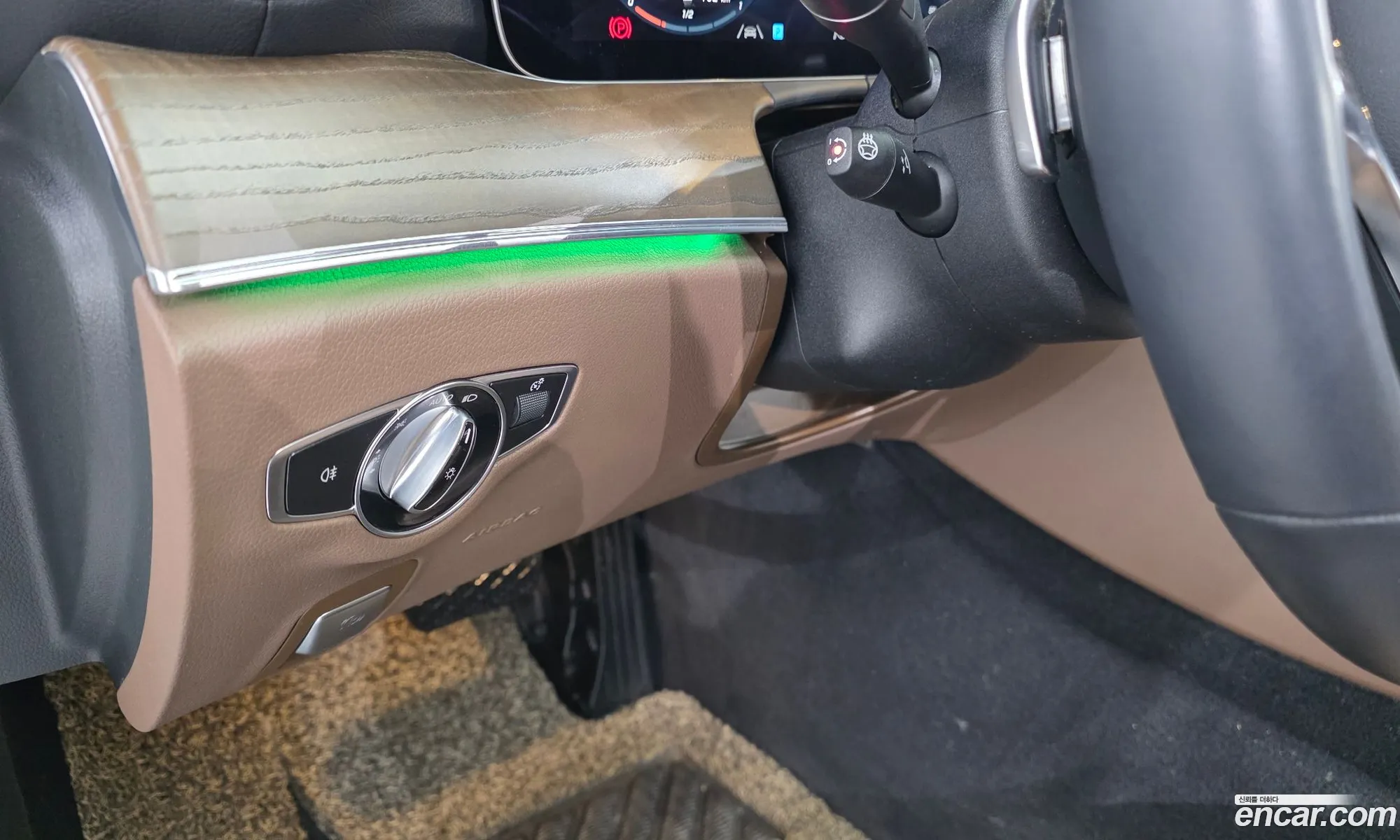 Mercedes-Benz E-Class W213 2021 — 24