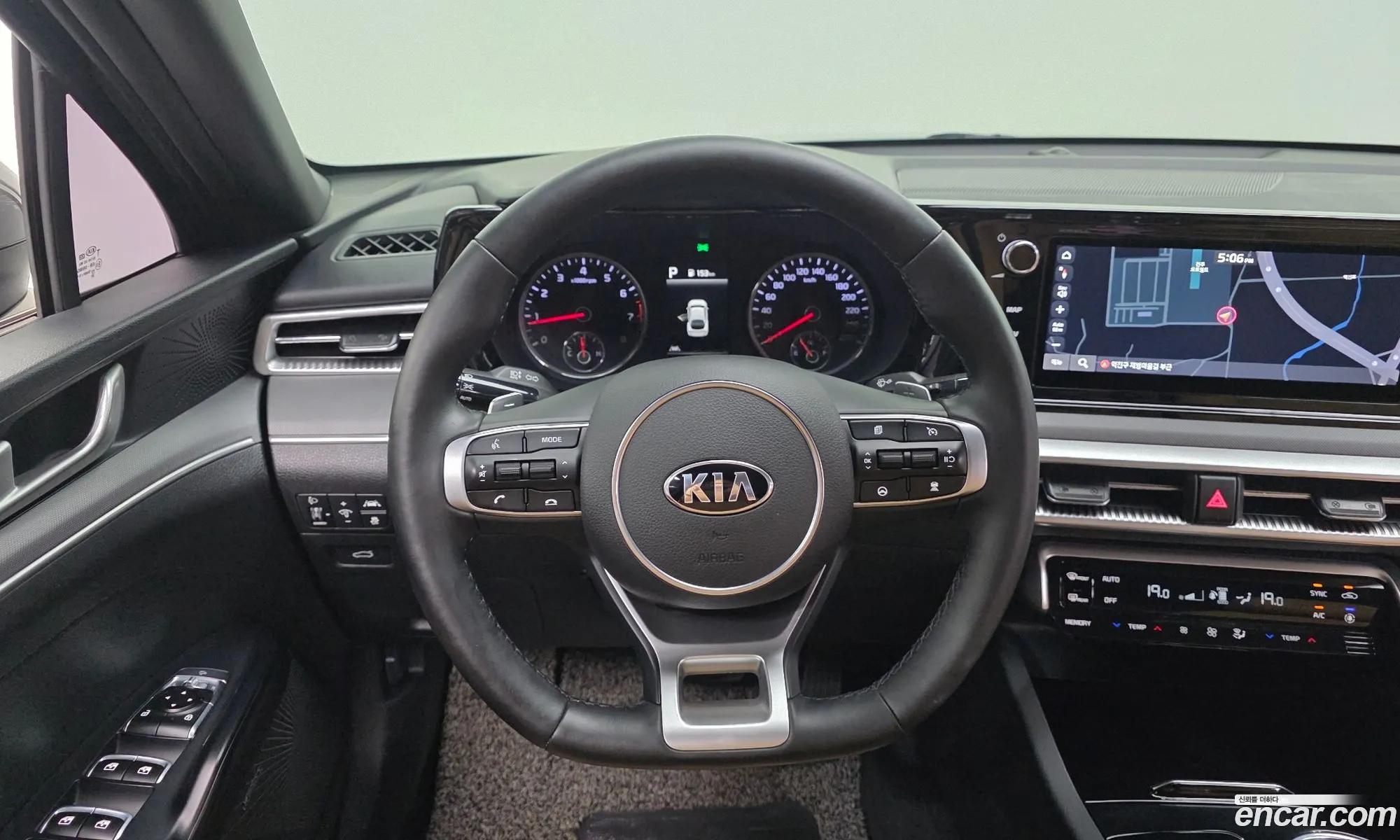Kia K5 2020 — 4