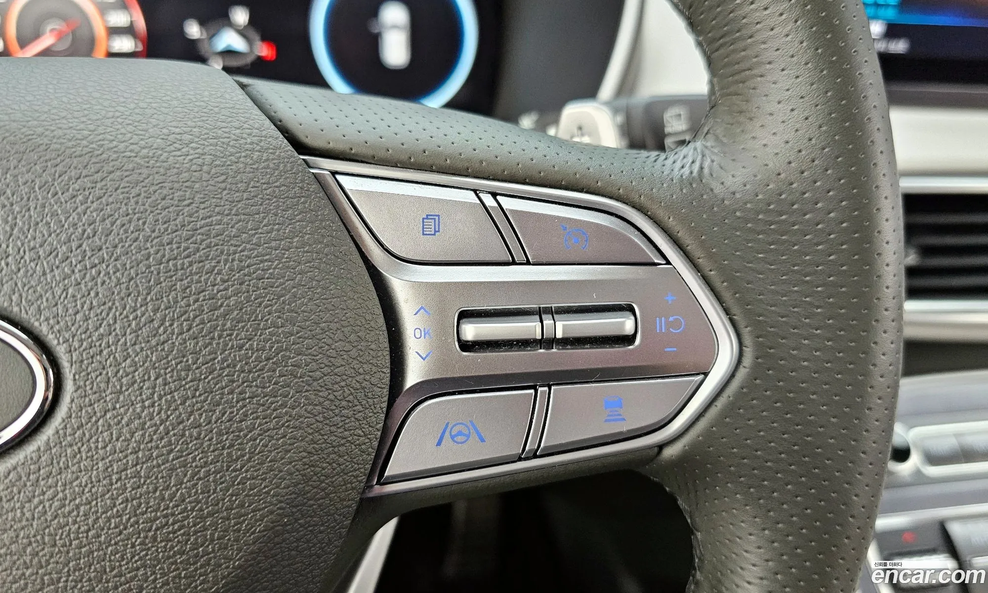 Hyundai Santa Fe 2020 — 40