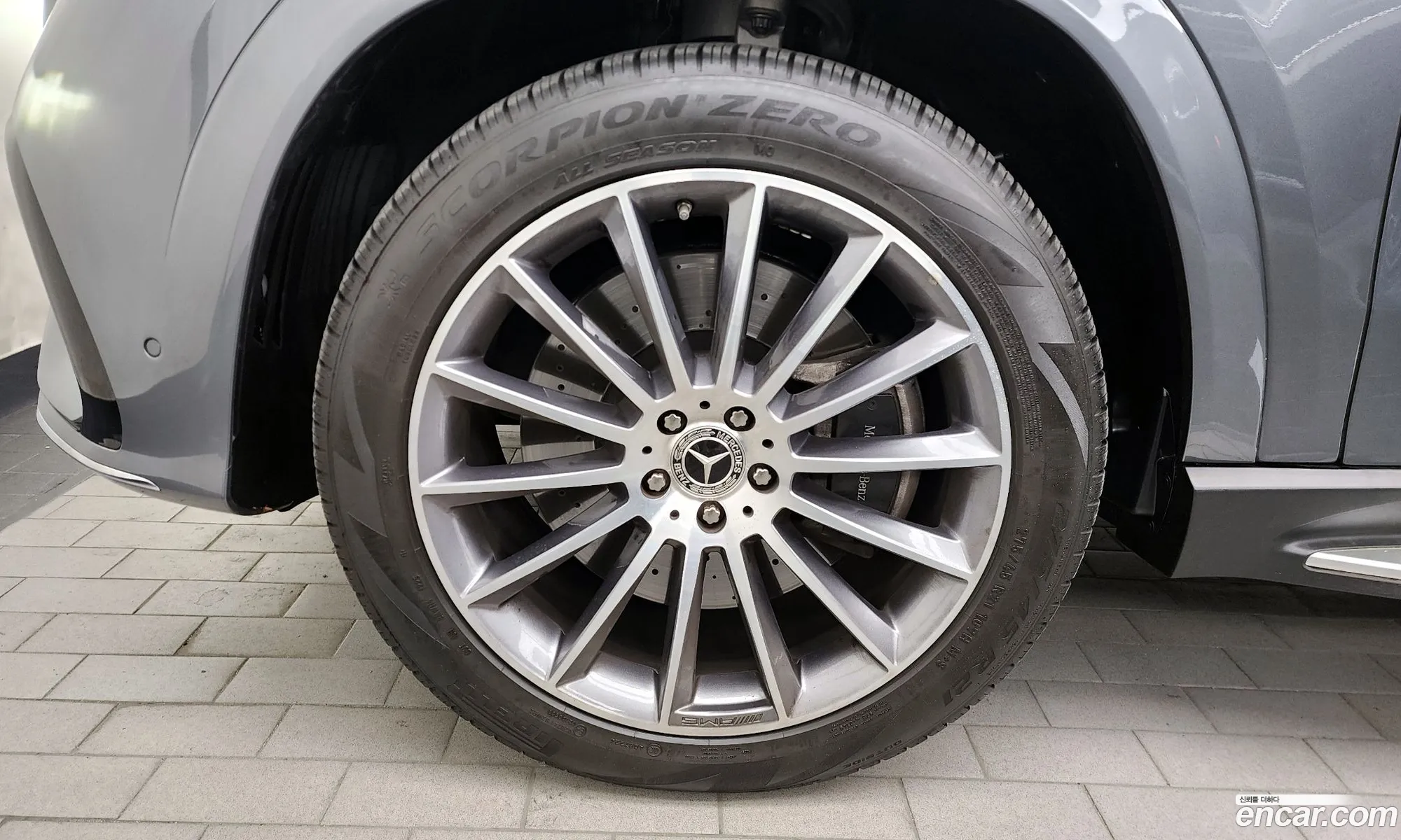 Mercedes-Benz GLE-Class W167 2025 — 27