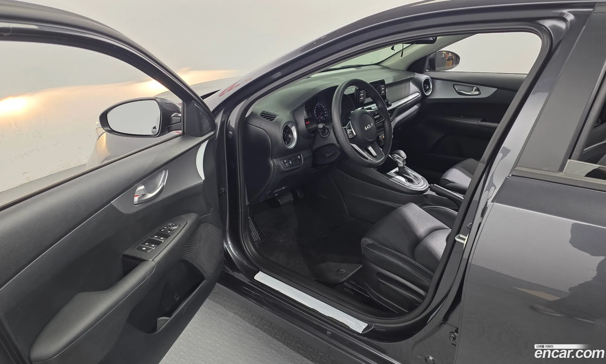 Kia K3 2023 — 19