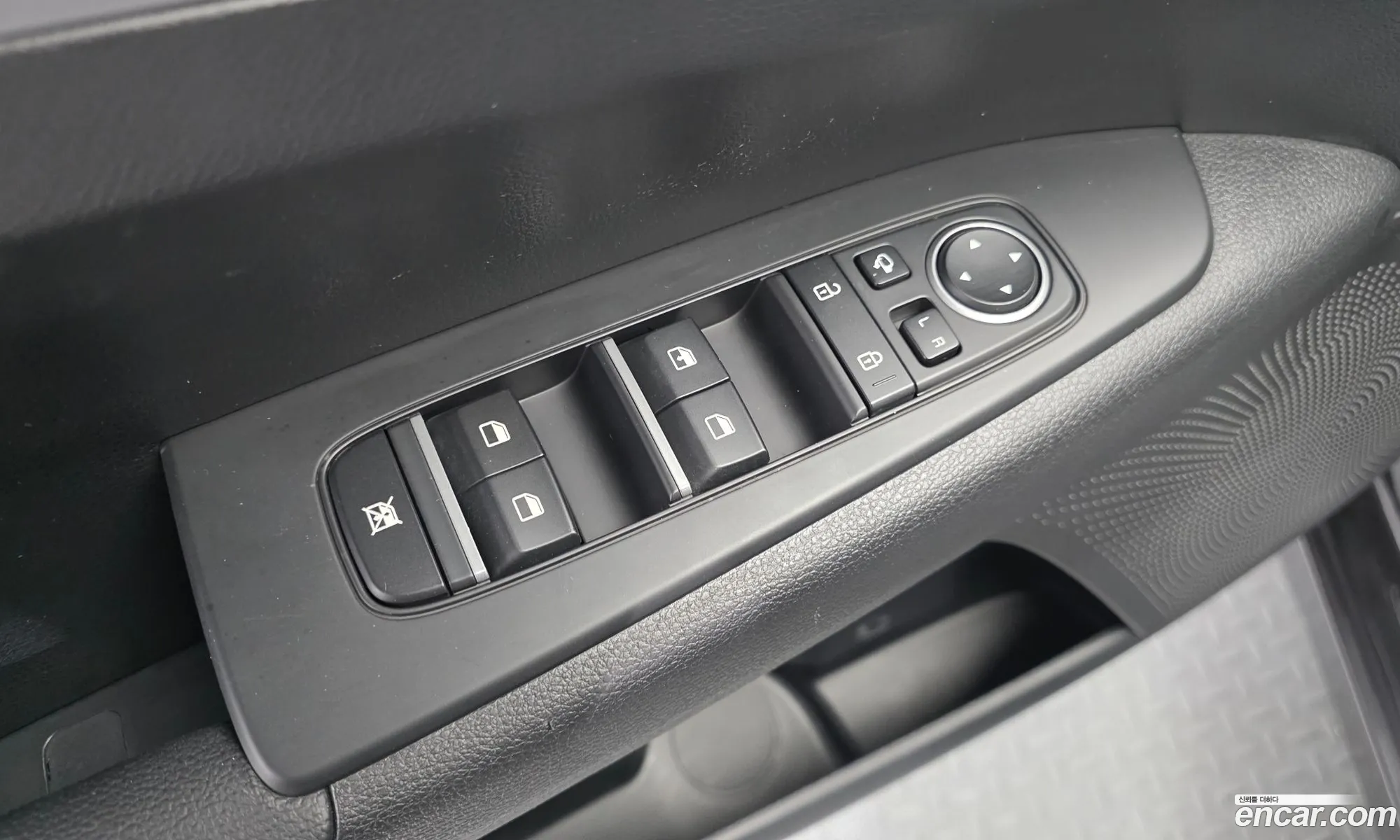 Kia K3 2023 — 14