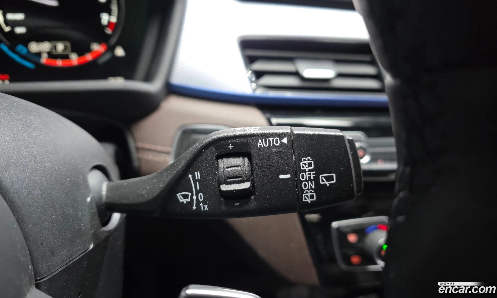 BMW X2 2023 WBA11DF09P5W33705 — 12