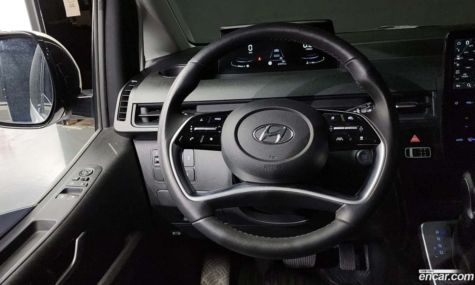 Hyundai Staria 2022 — 19