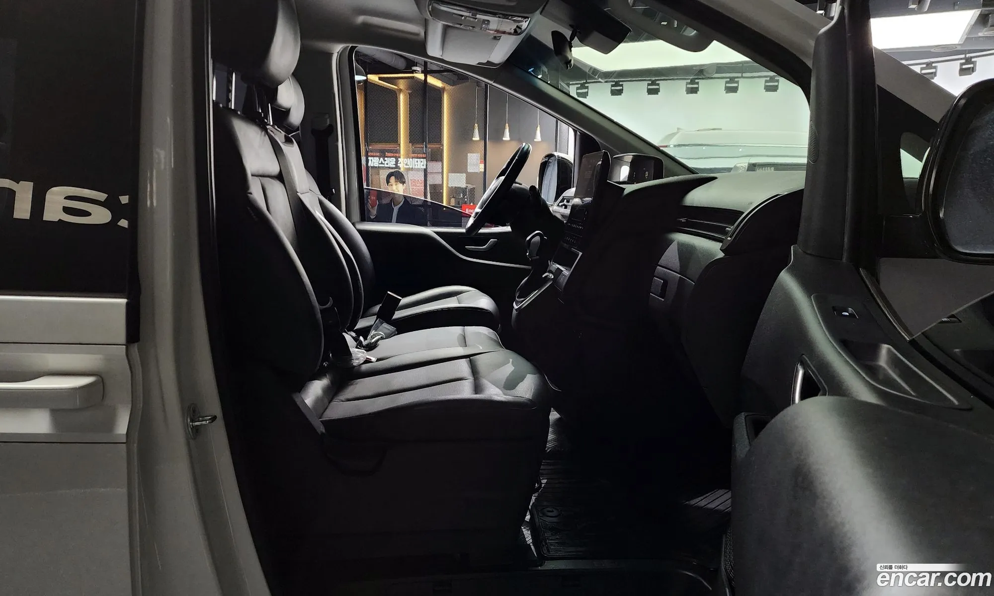 Hyundai Staria 2022 — 14