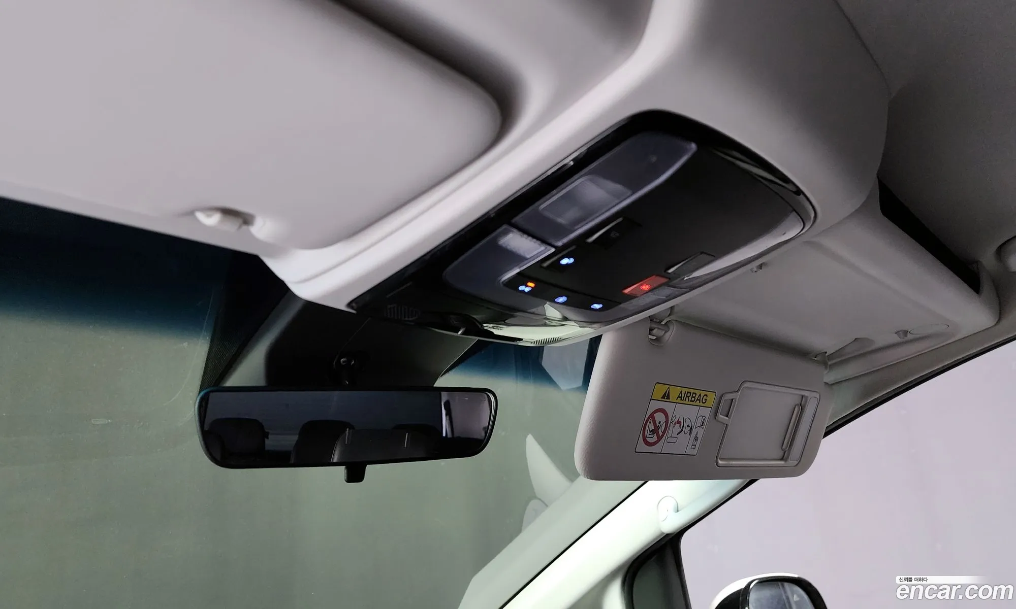 Hyundai Staria 2022 — 18