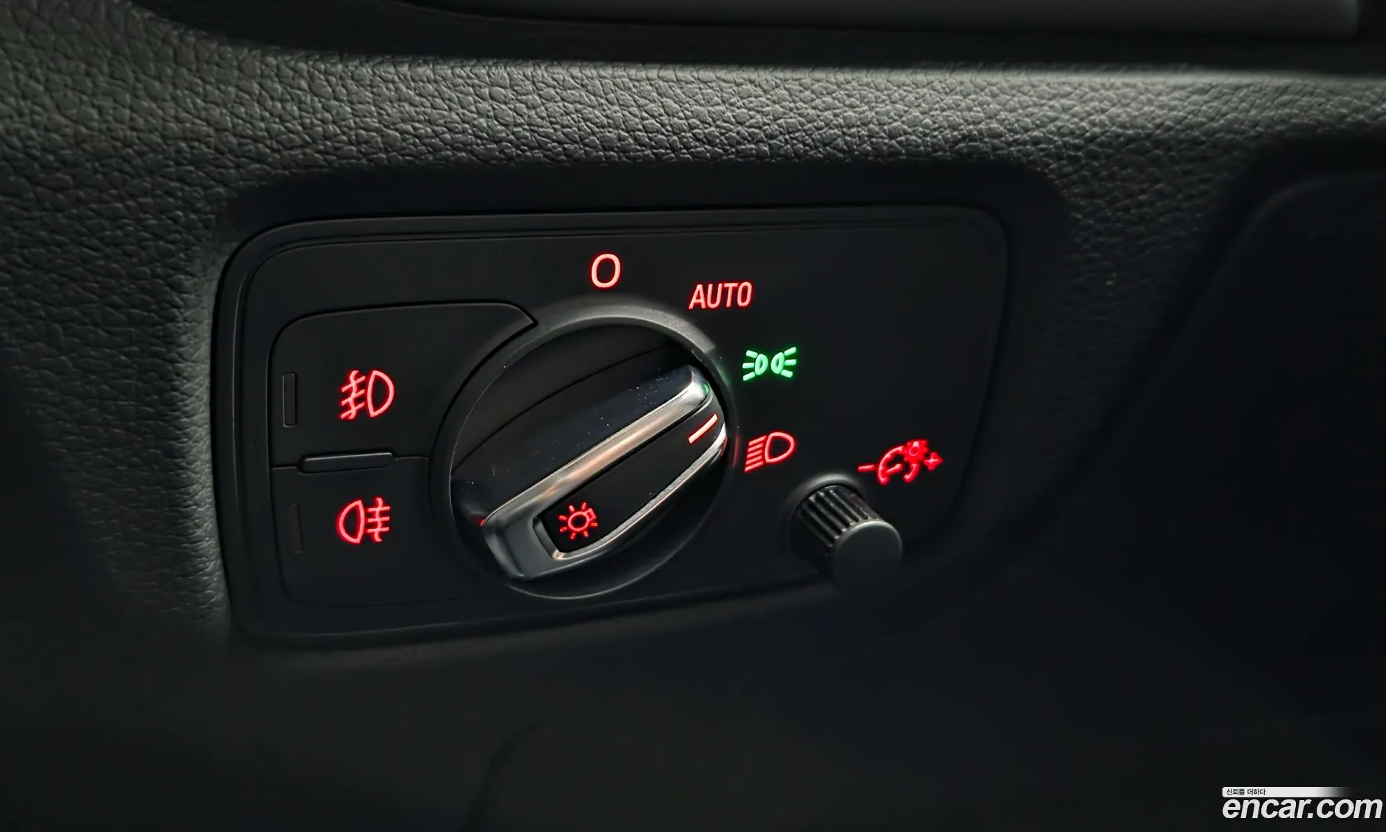 Audi A3 2015 WAUZZZ8V4FA082364 — 9