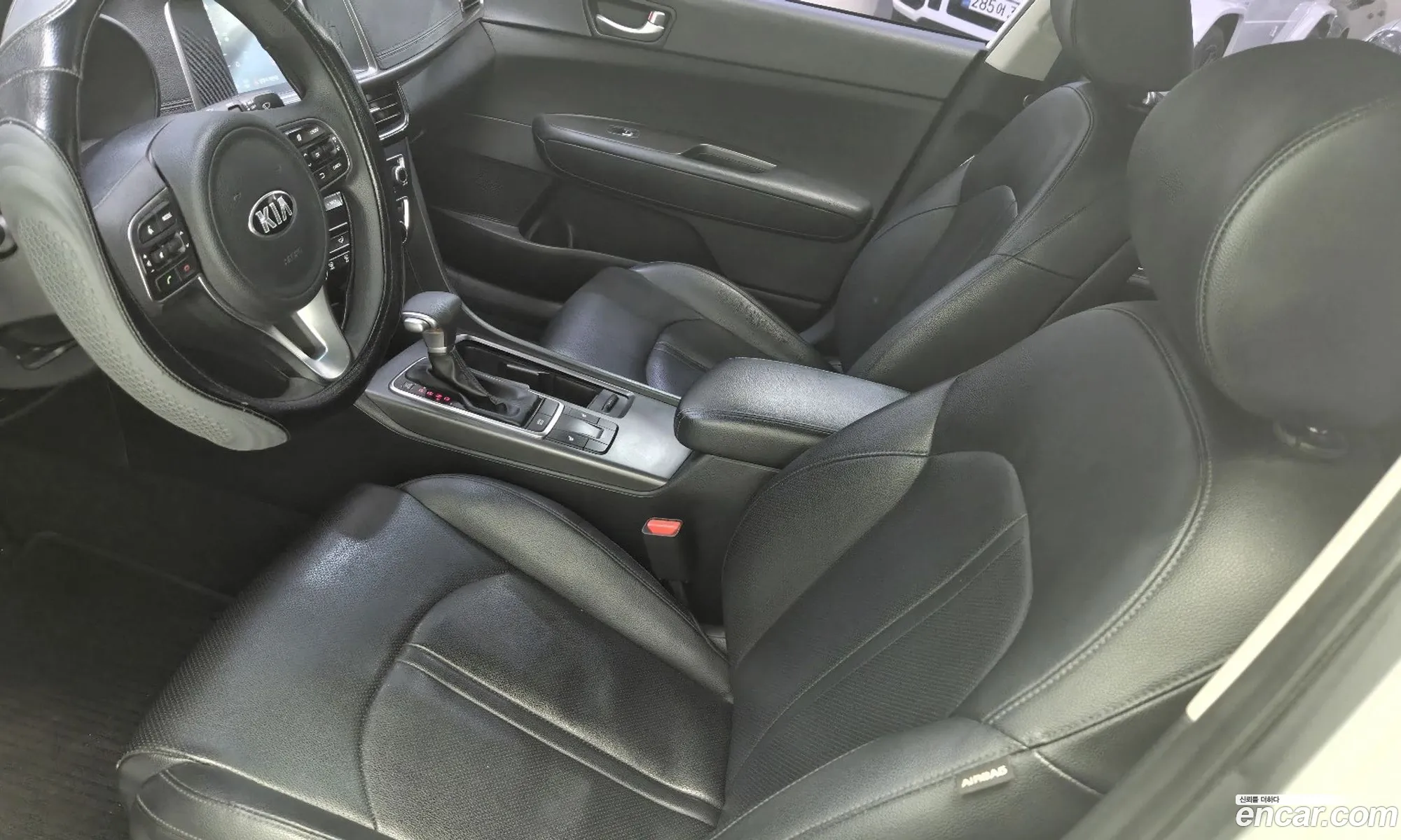 Kia K5 2017 — 11