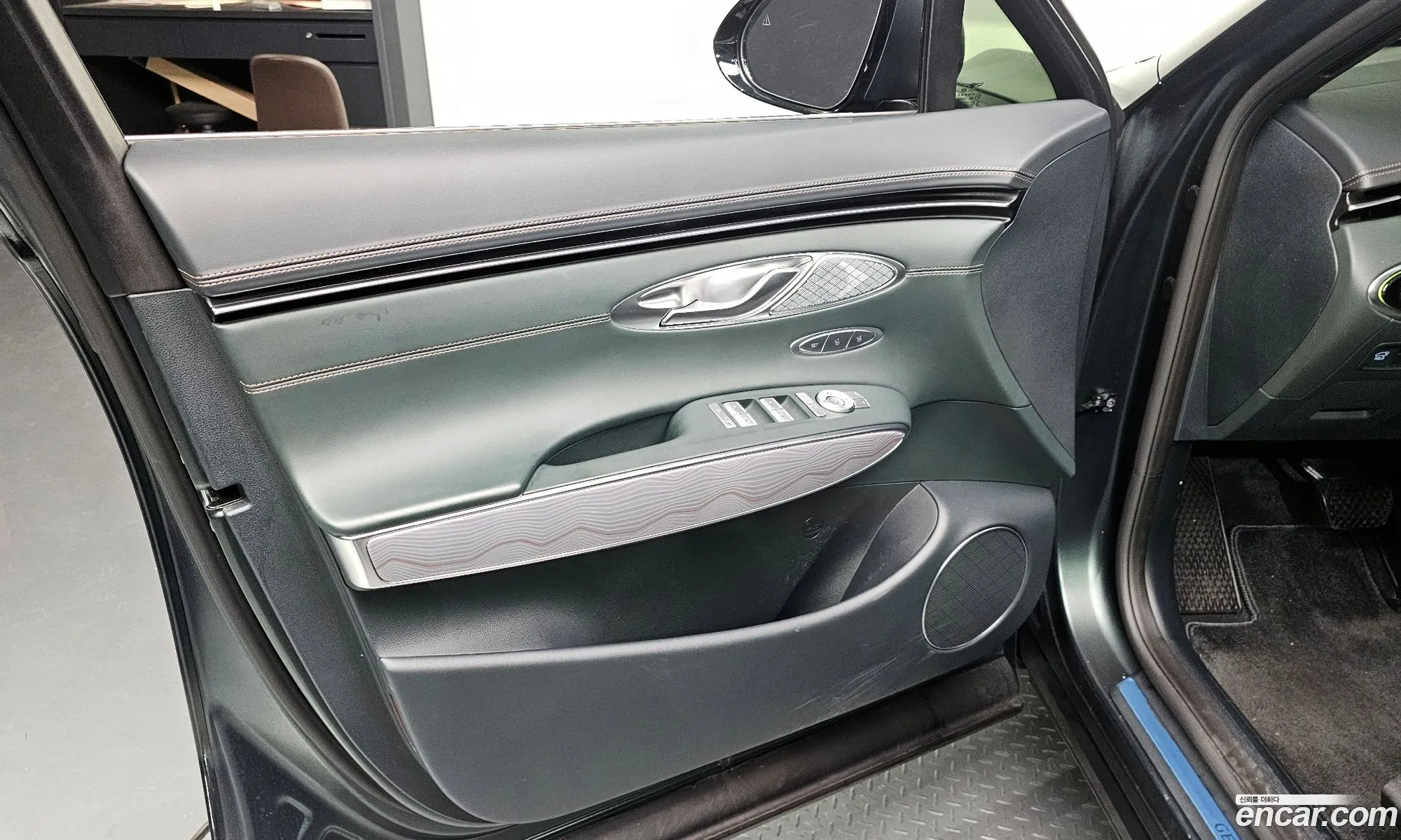 Genesis GV70 2023 — 5
