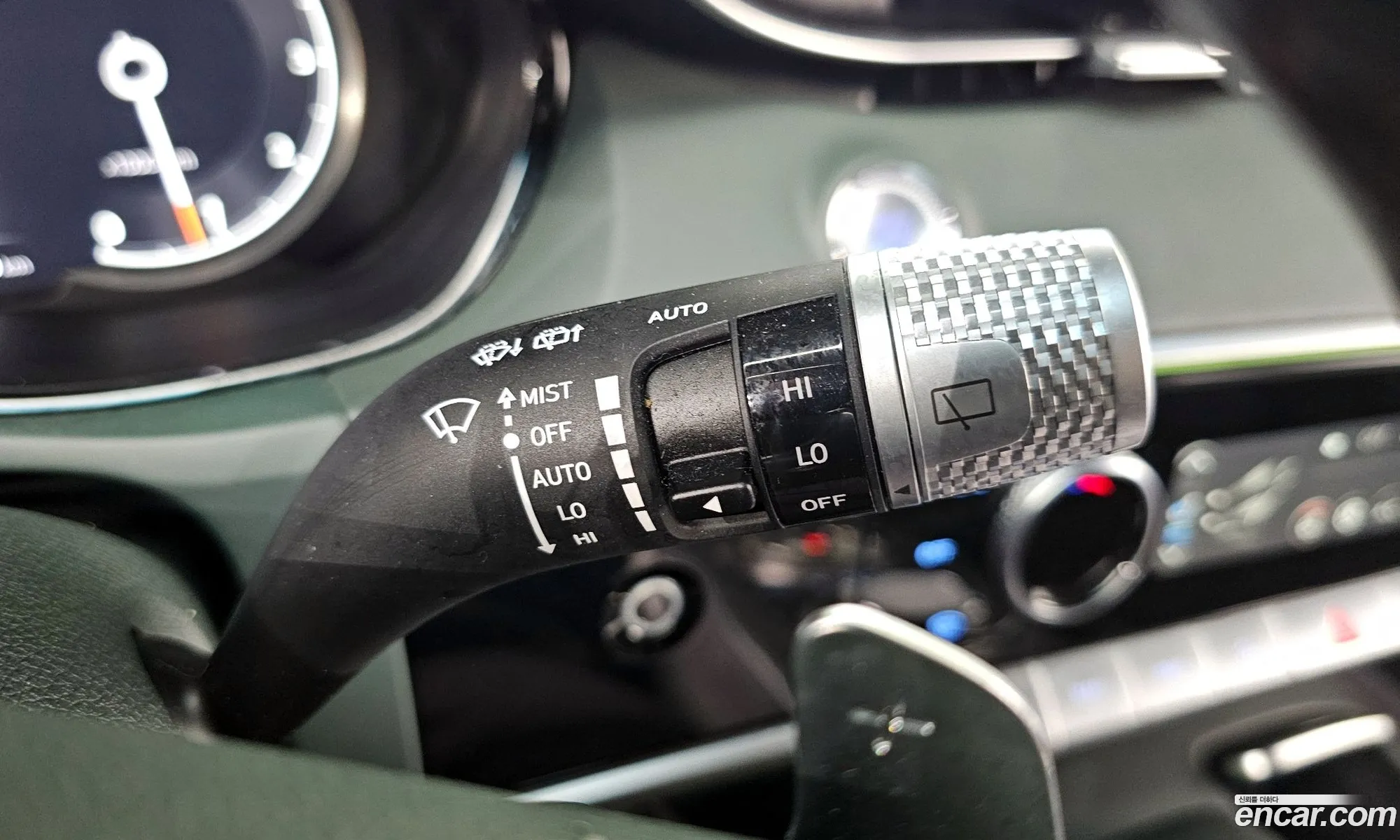 Genesis GV70 2023 — 10