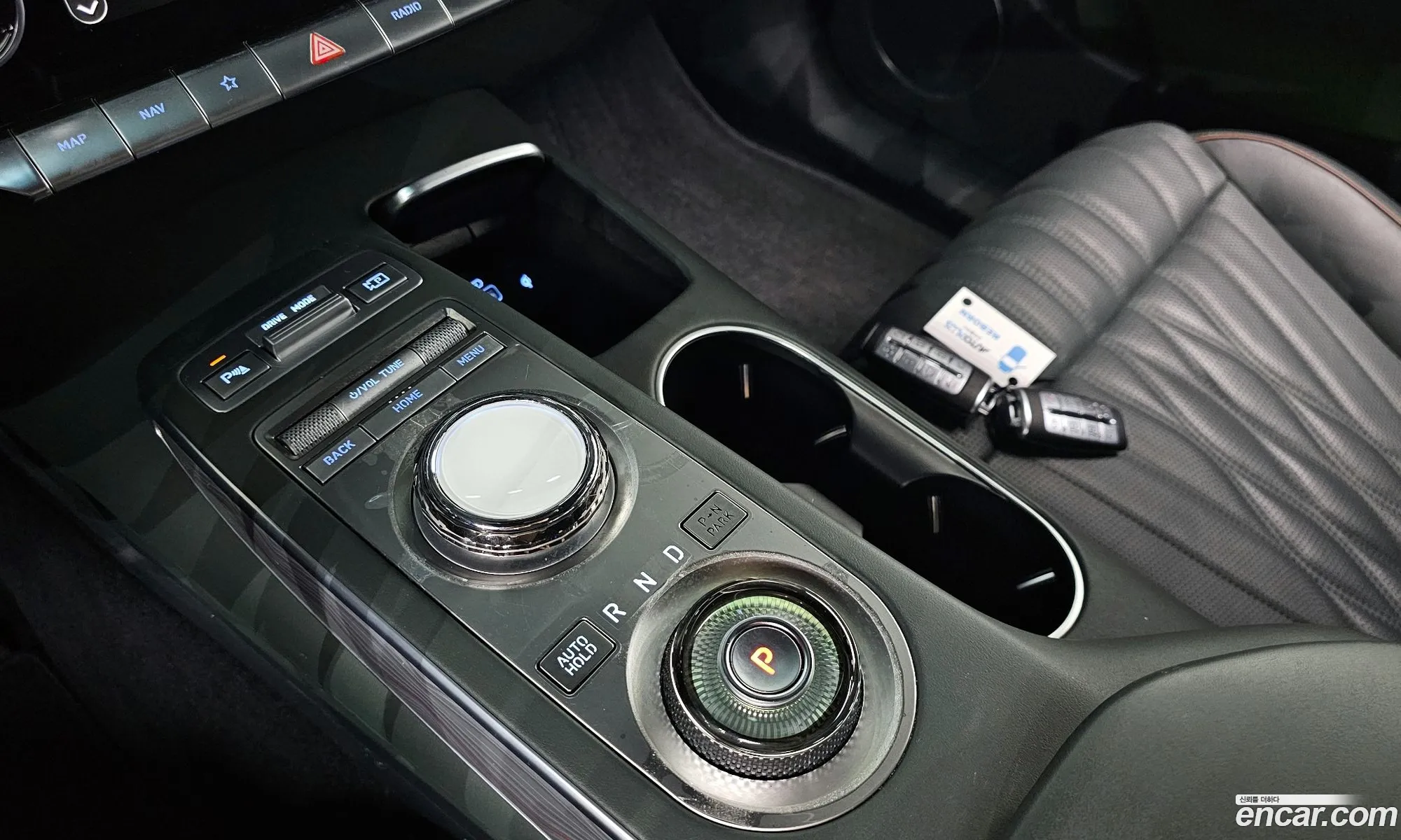 Genesis GV70 2023 — 16