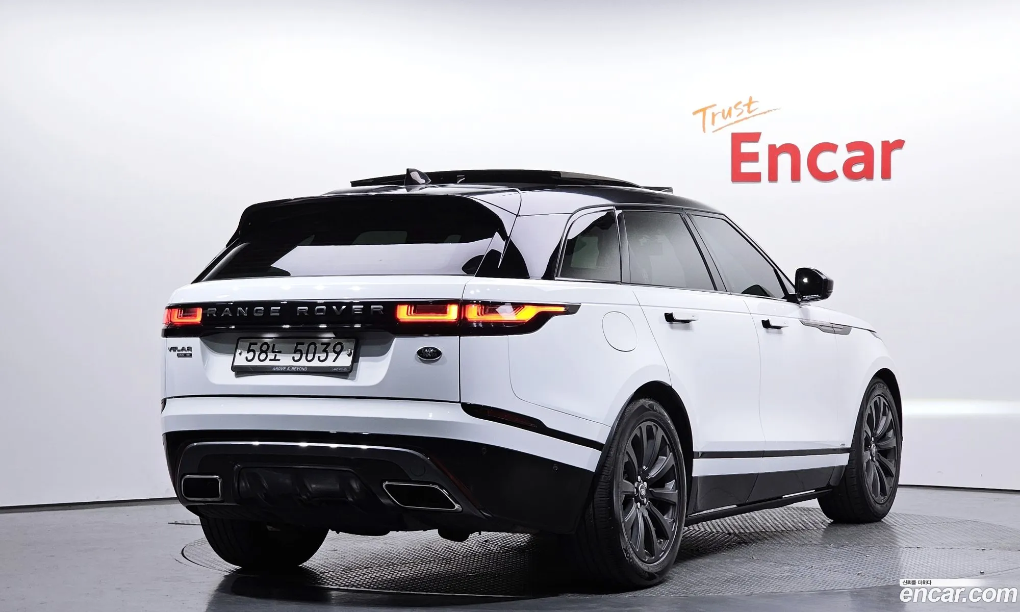 Land Rover Range Rover Velar 2018 — 5