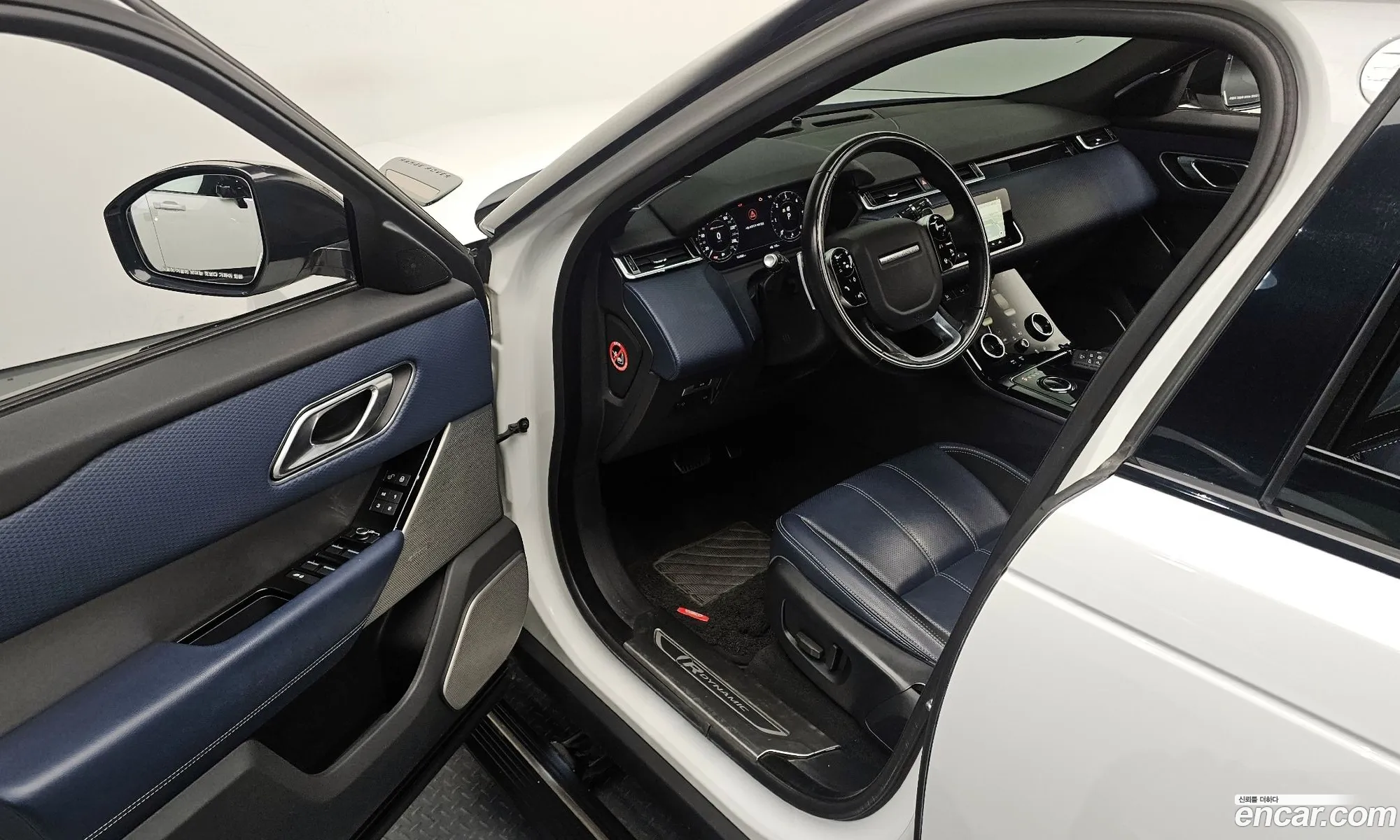 Land Rover Range Rover Velar 2018 — 14