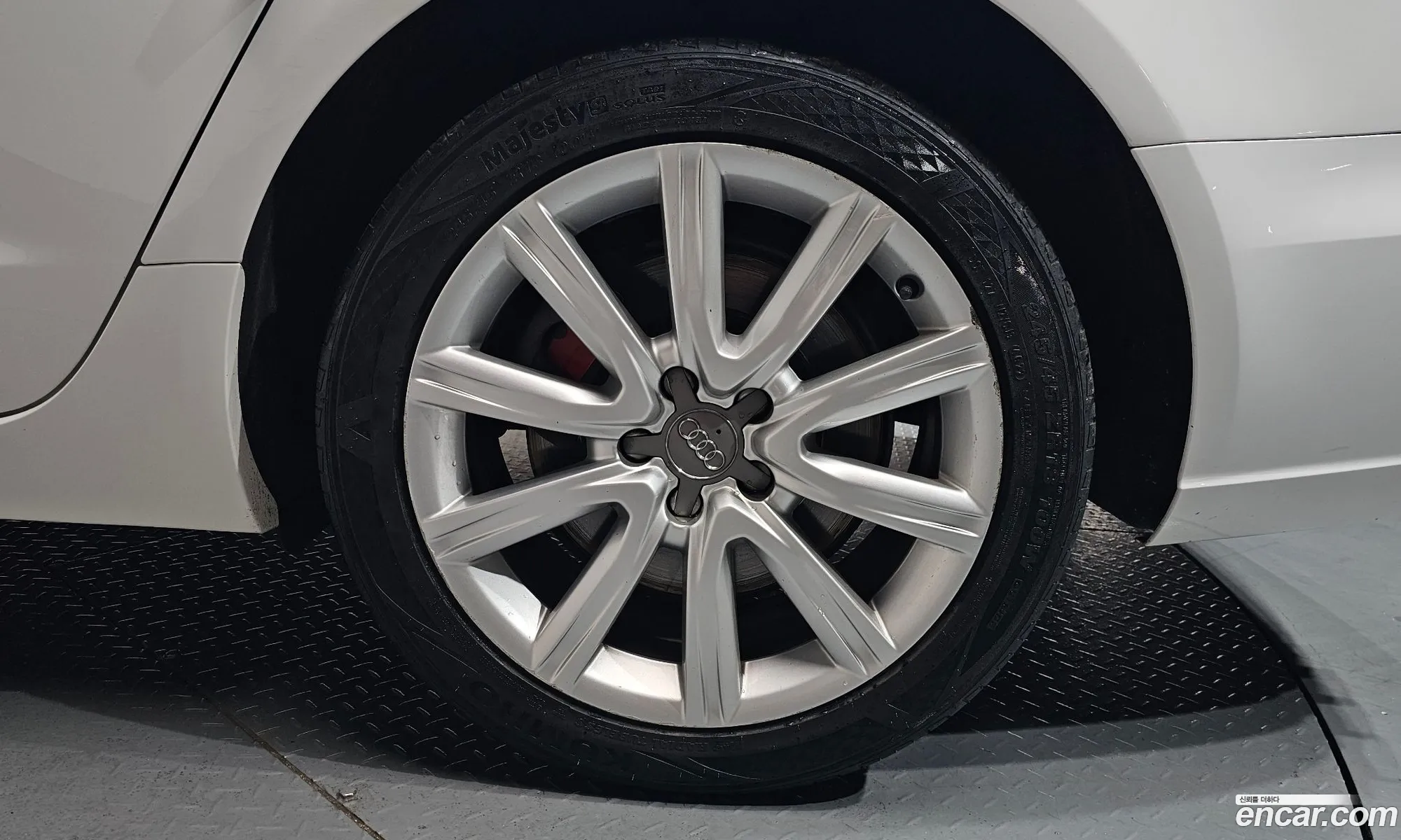 Audi A6 2014 — 16