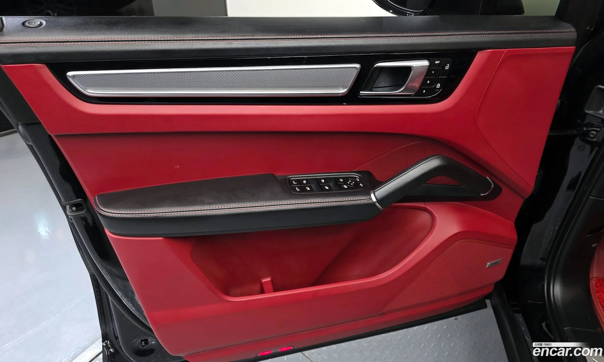 Porsche Cayenne 2023 — 23
