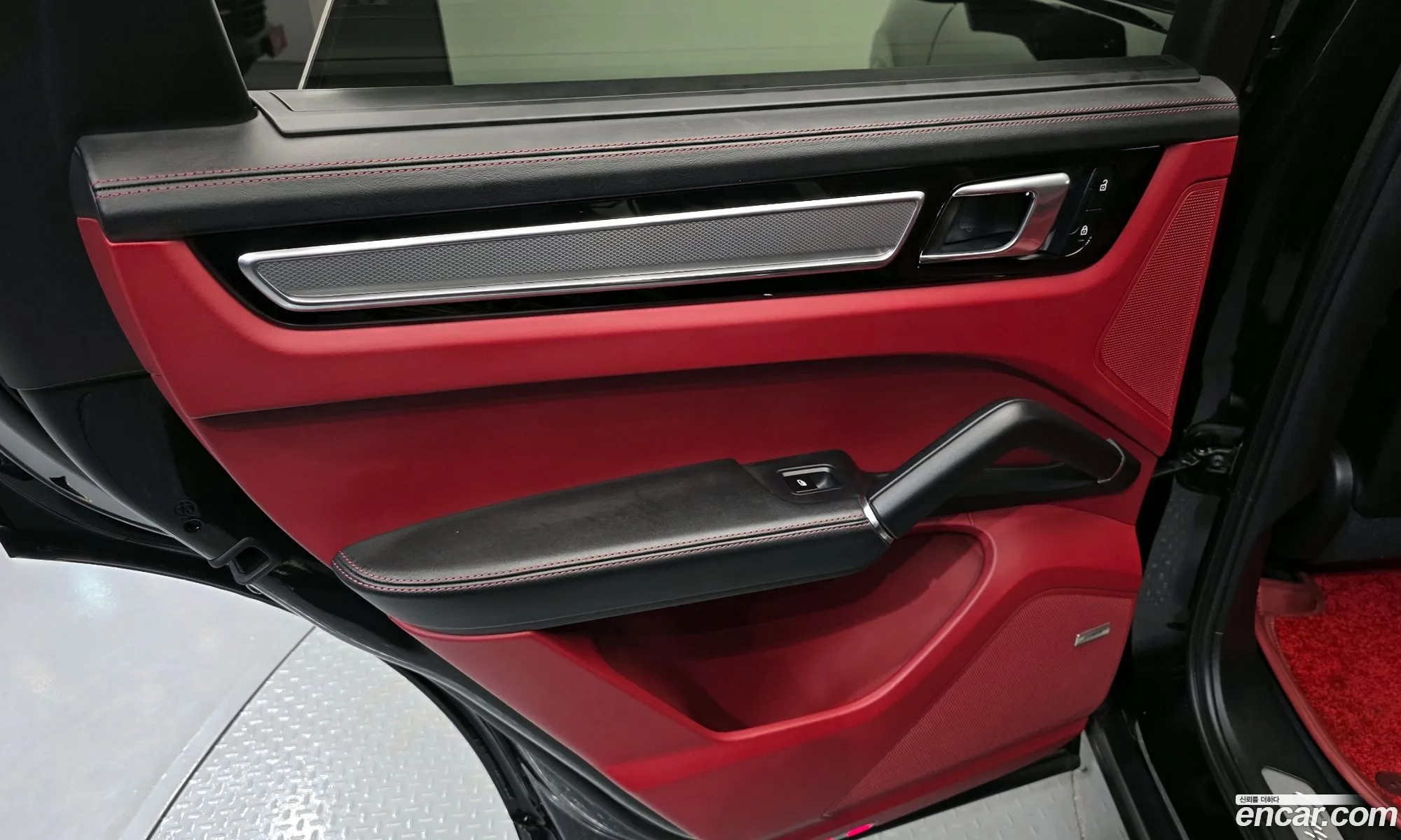 Porsche Cayenne 2023 — 8