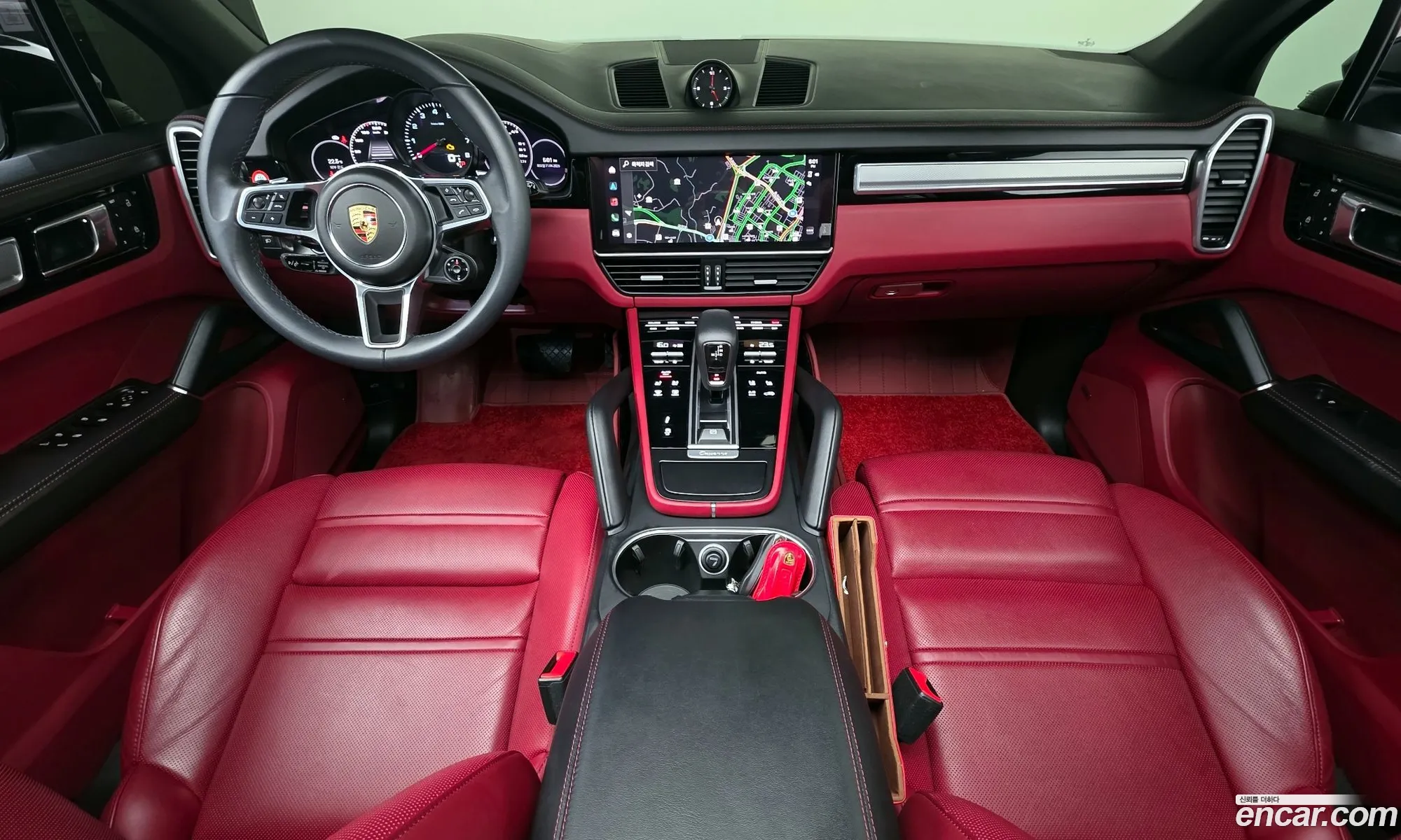Porsche Cayenne 2023 — 17