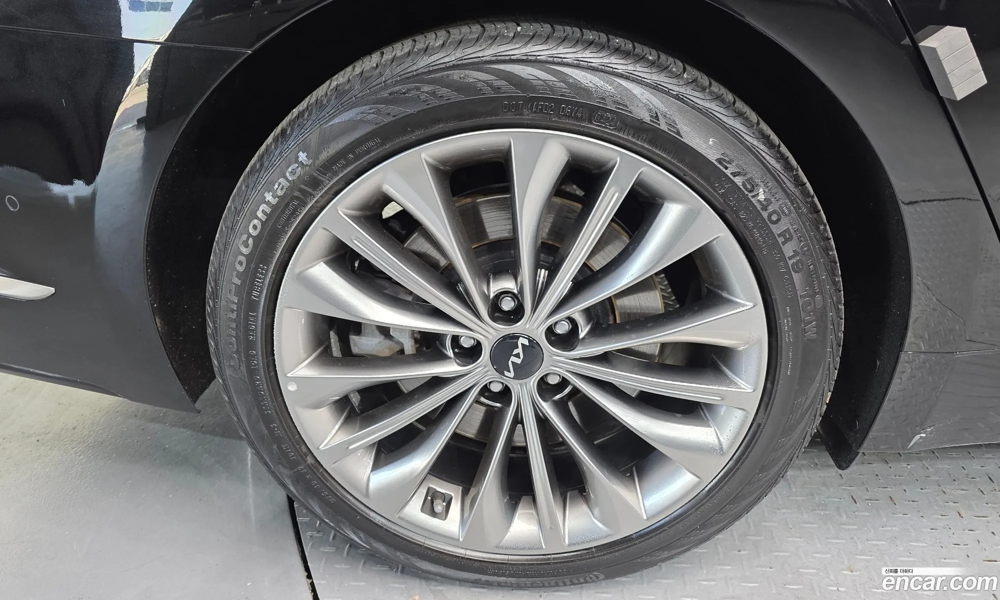 Kia K9 2021 — 15