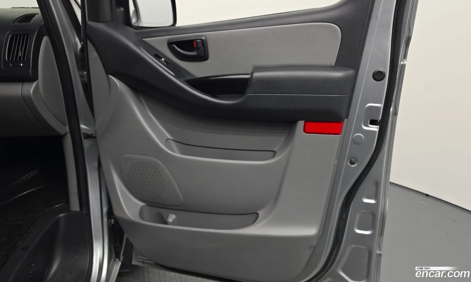 Hyundai Grand Starex 2020 — 12