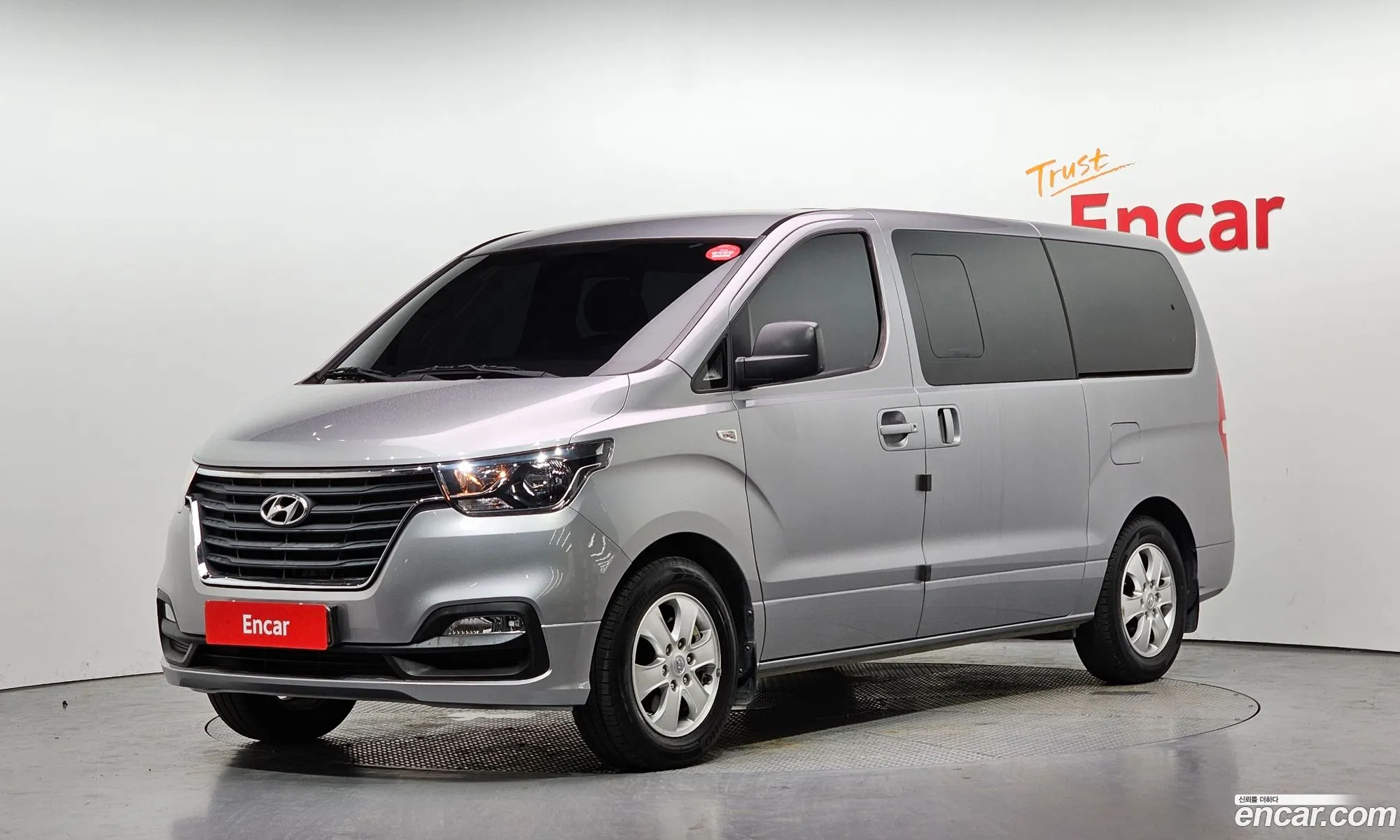 Hyundai Grand Starex 2020 — 27