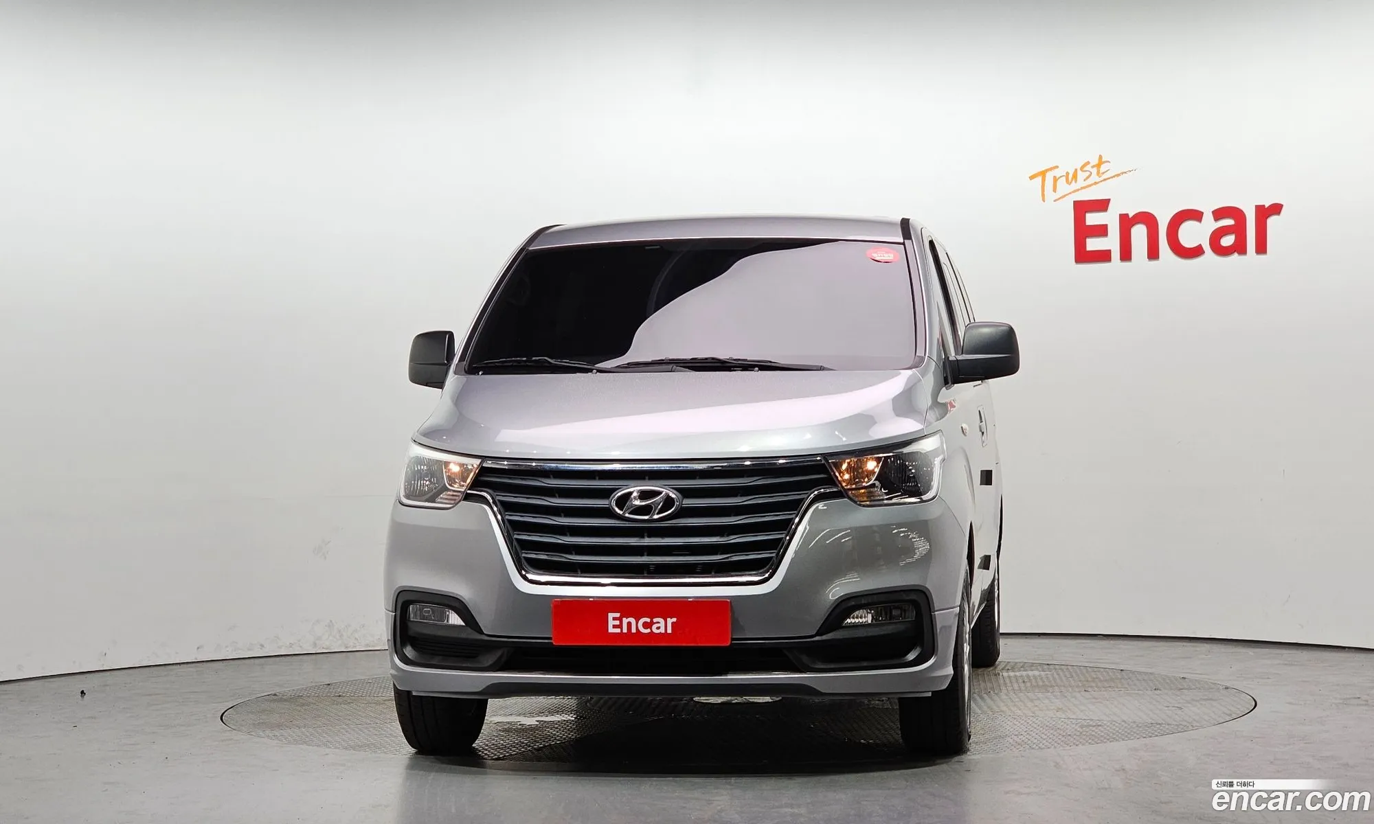 Hyundai Grand Starex 2020 — 10