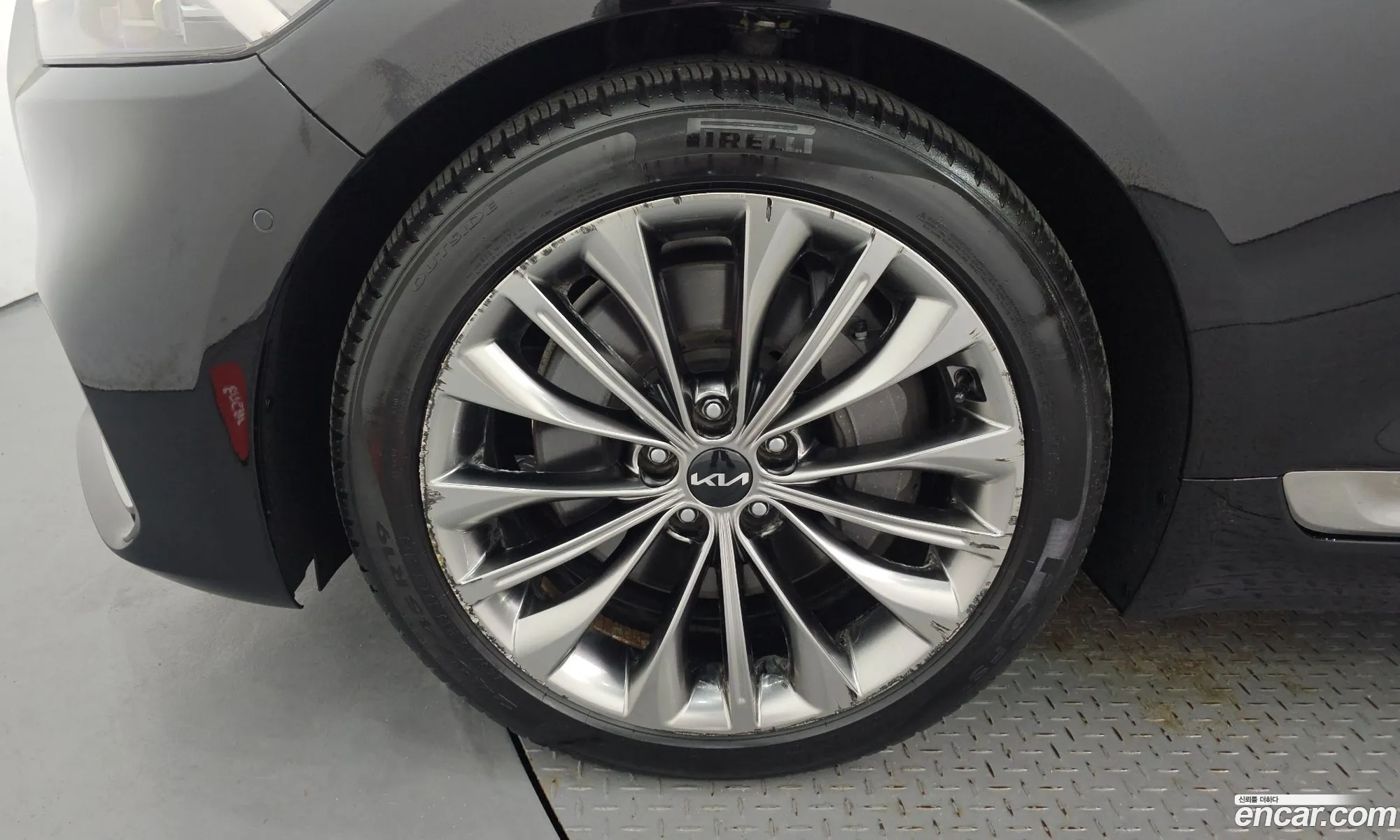 Kia K9 2021 — 34