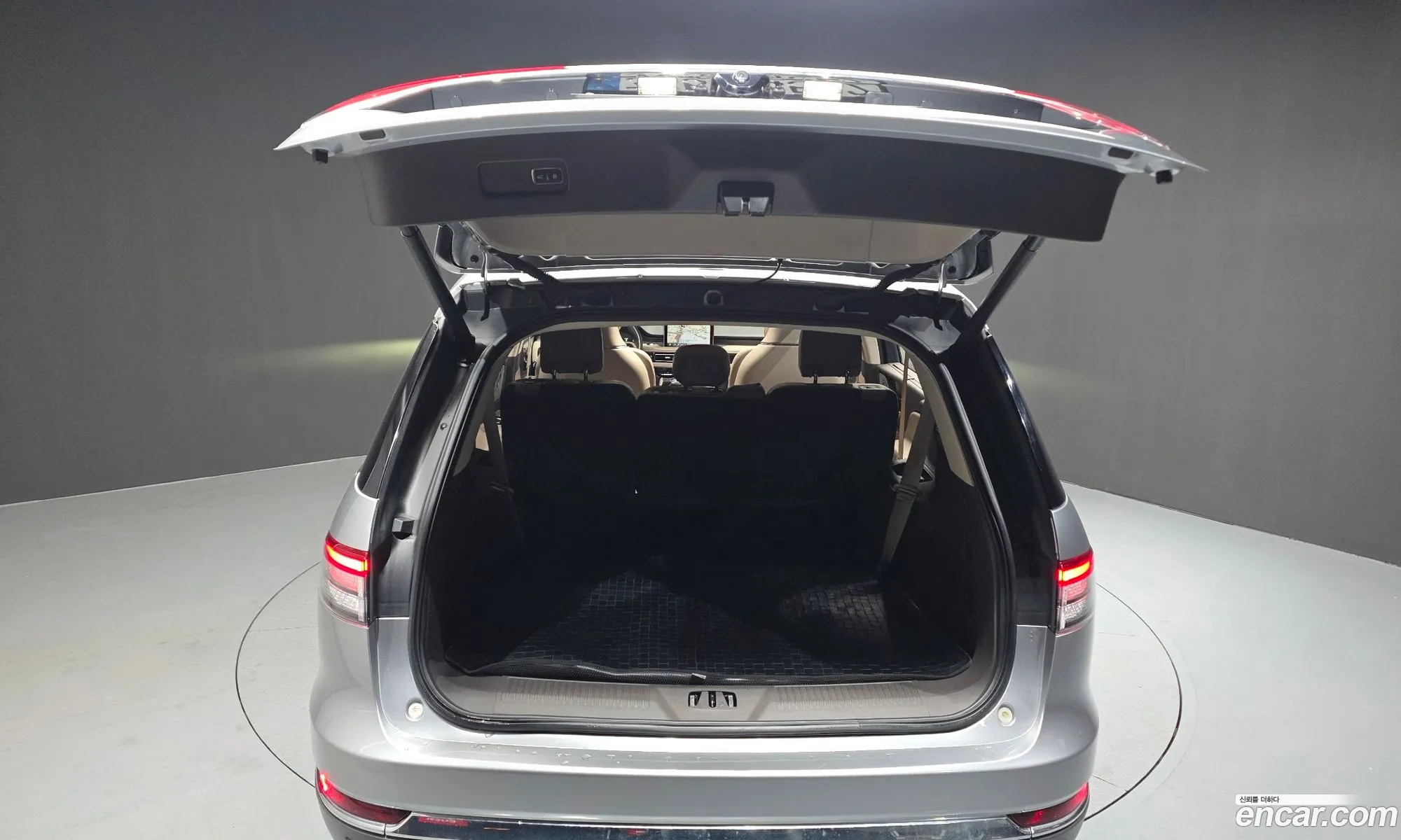 Lincoln Aviator 2021 — 17