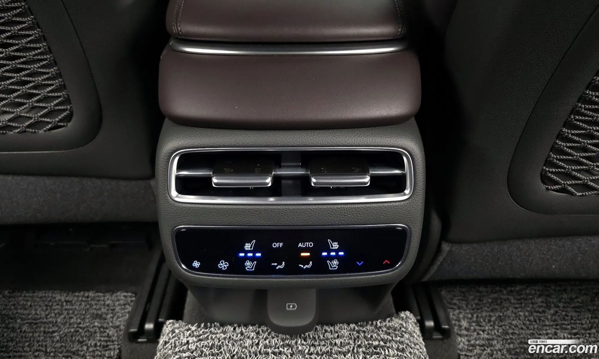 Genesis GV70 2024 — 32