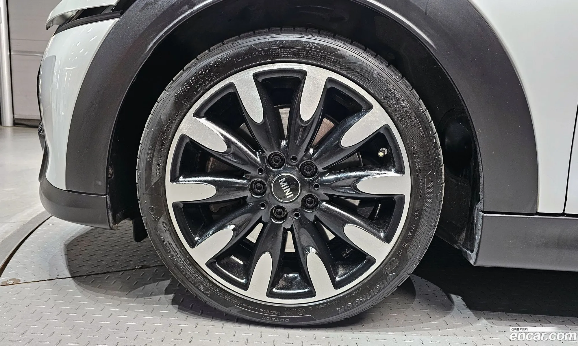 Mini Cooper S 2021 WMW61DH08N2P84360 — 25
