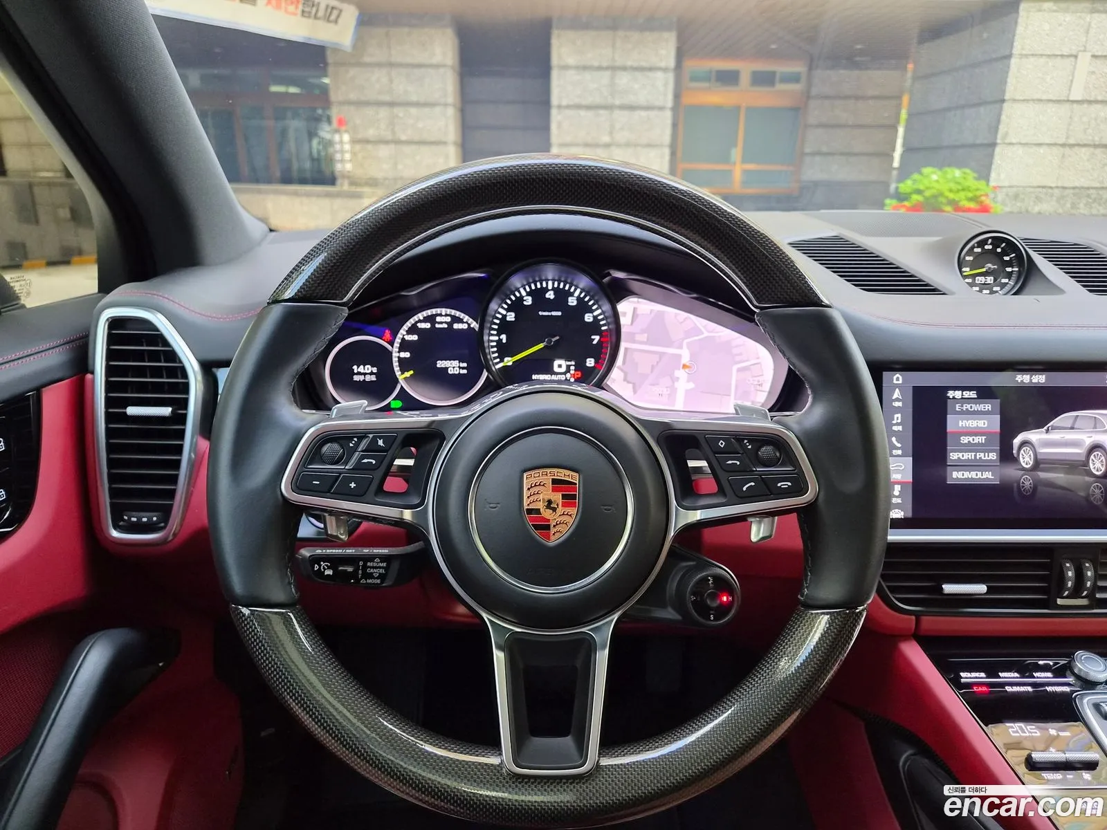 Porsche Cayenne 2020 — 14