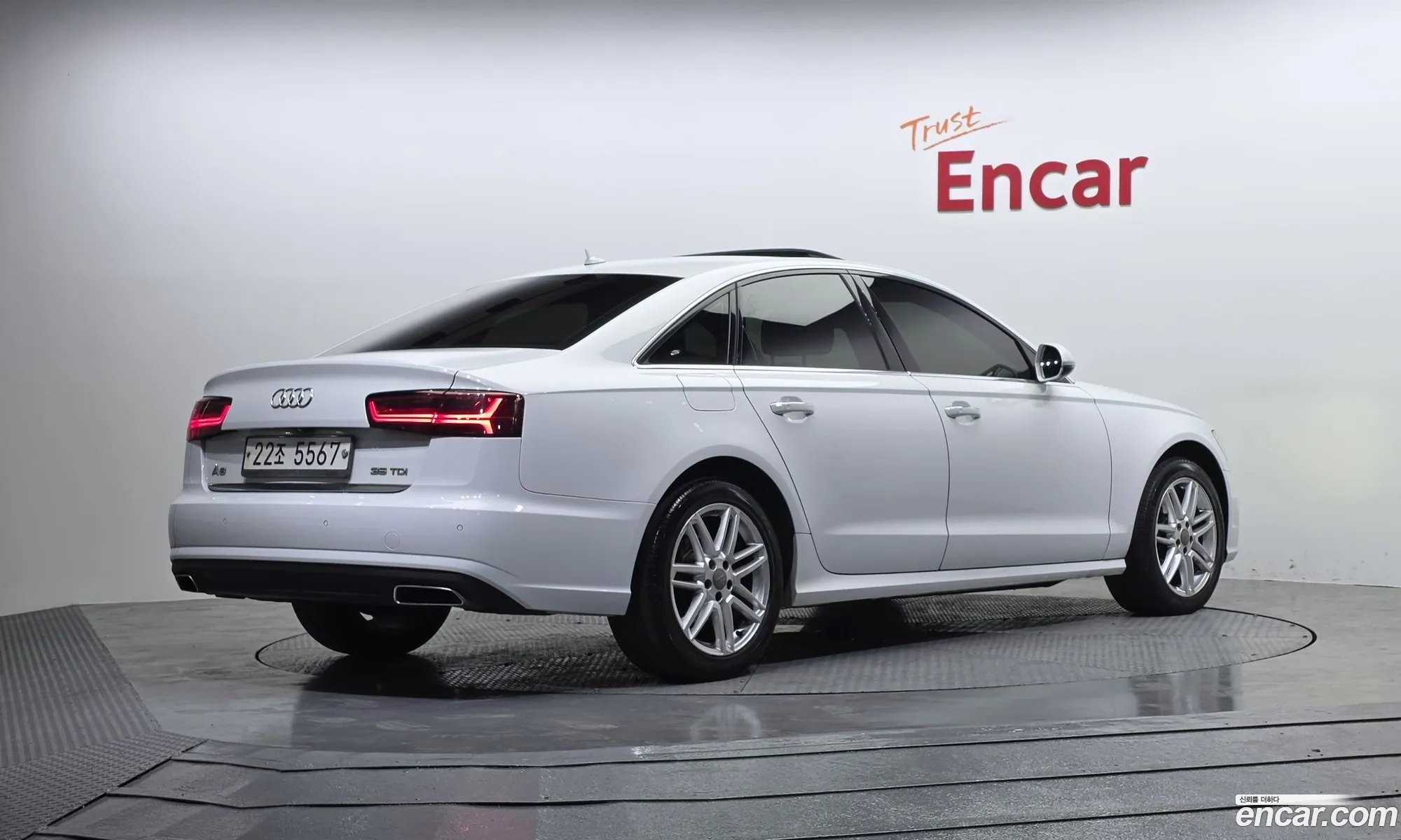 Audi A6 2015 — 12