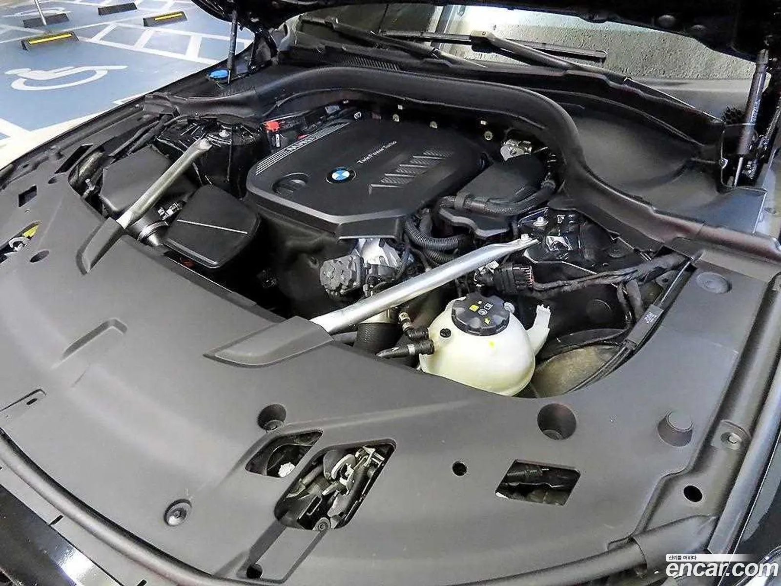 BMW 6 Series GT 2023 — 9