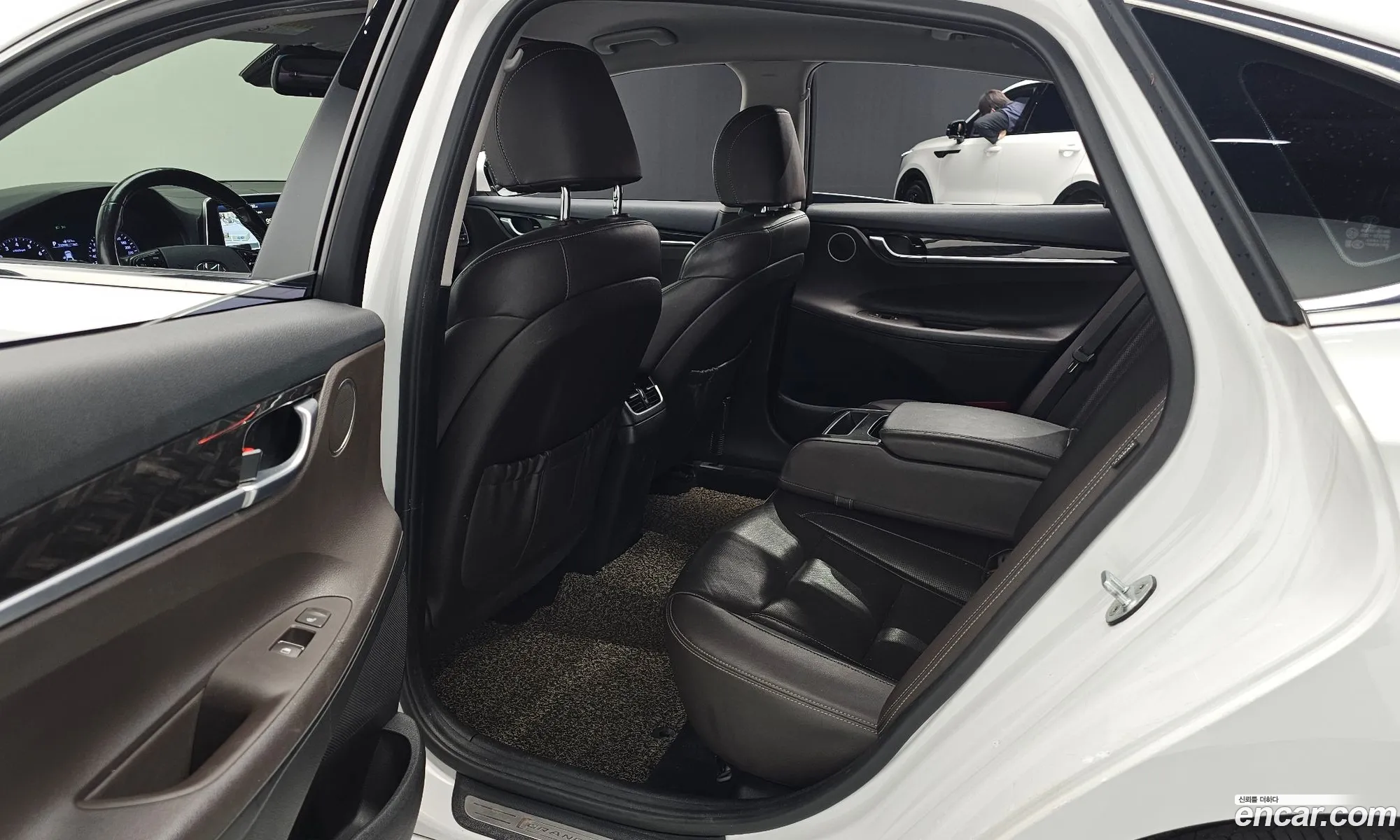 Hyundai Grandeur IG 2018 — 15