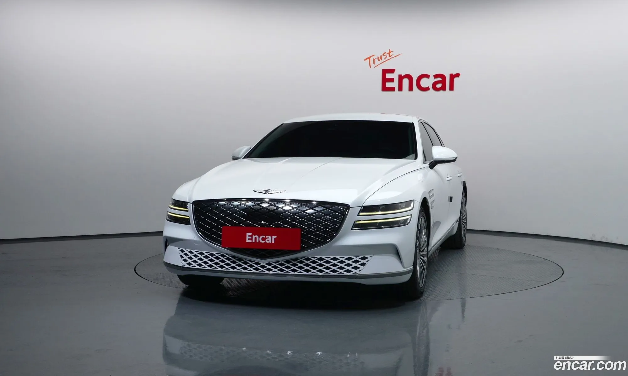 Genesis Electrified G80 2022 — 12