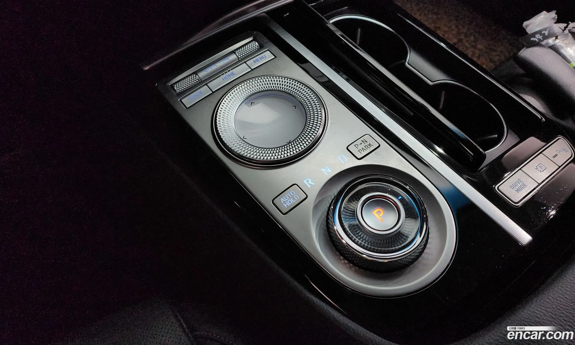 Genesis Electrified G80 2022 — 19