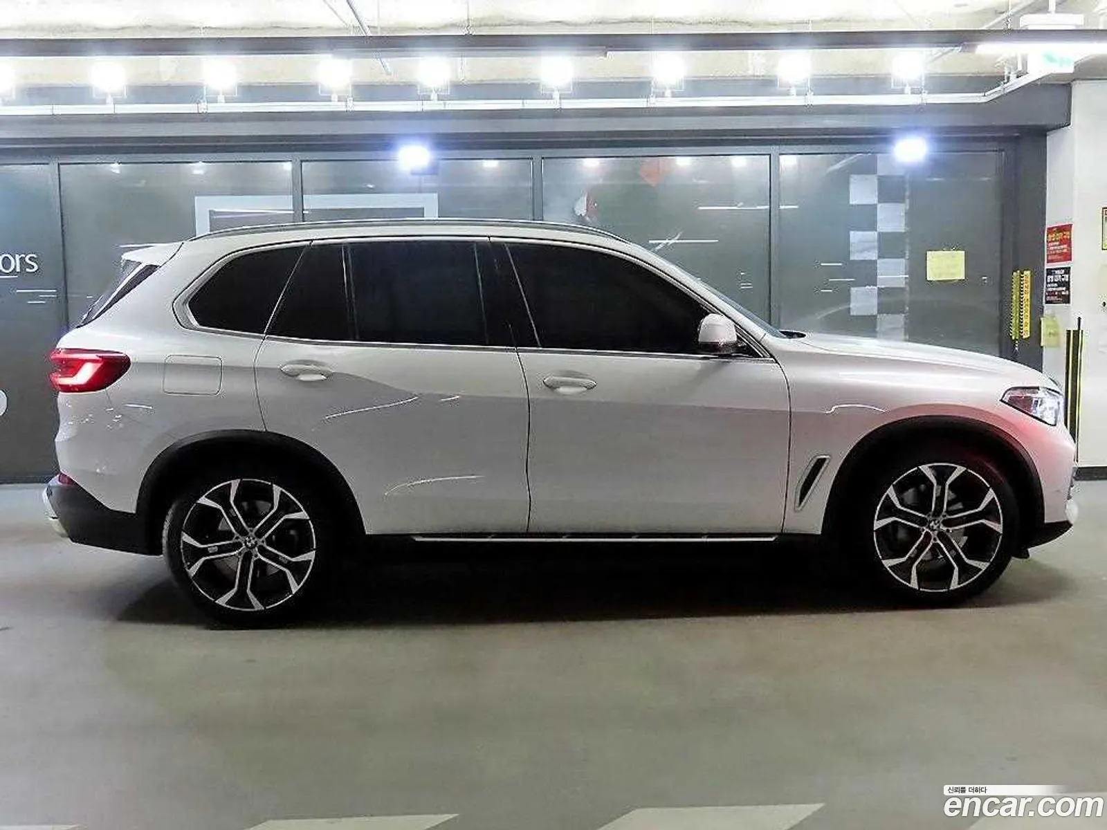 BMW X5 2023 — 5