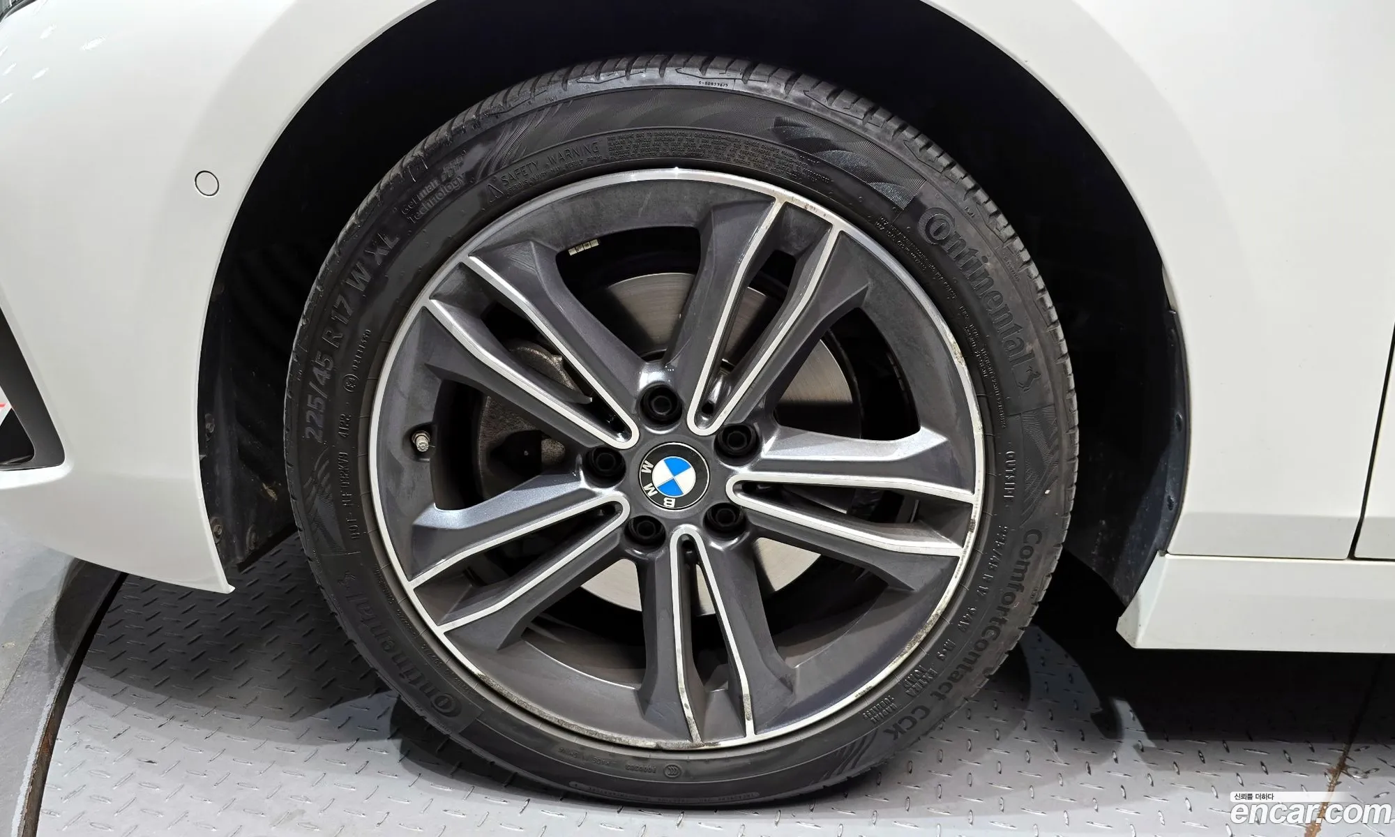 BMW 1 Series 2021 — 8