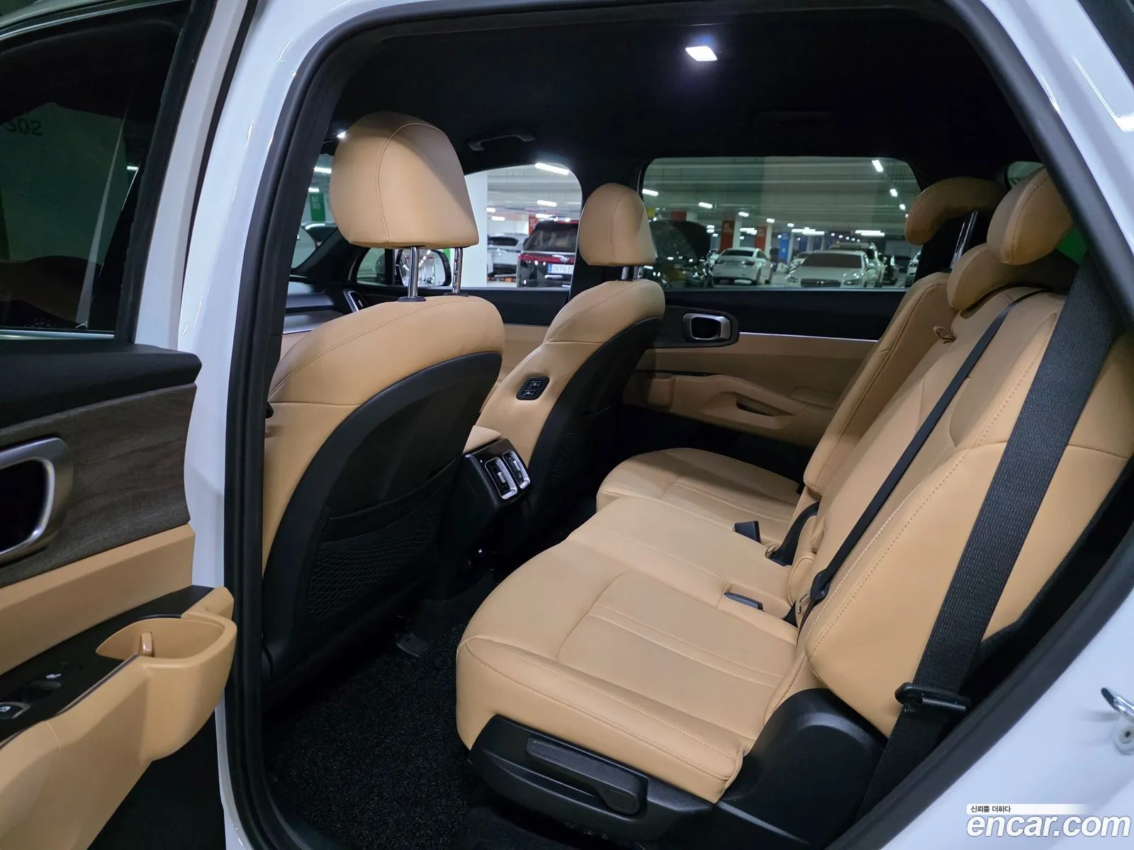 Kia Sorento 2022 — 16