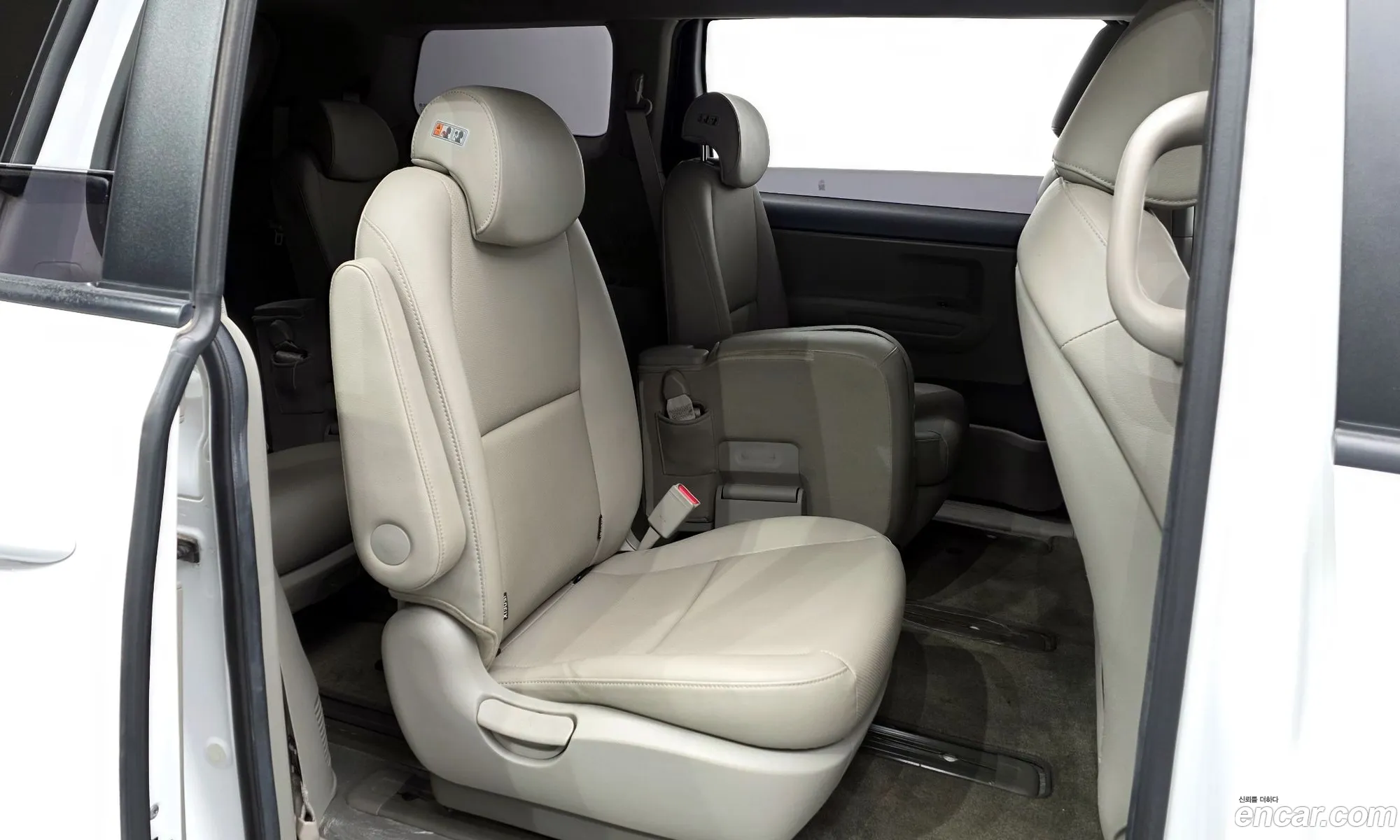 Kia Carnival 2018 — 16